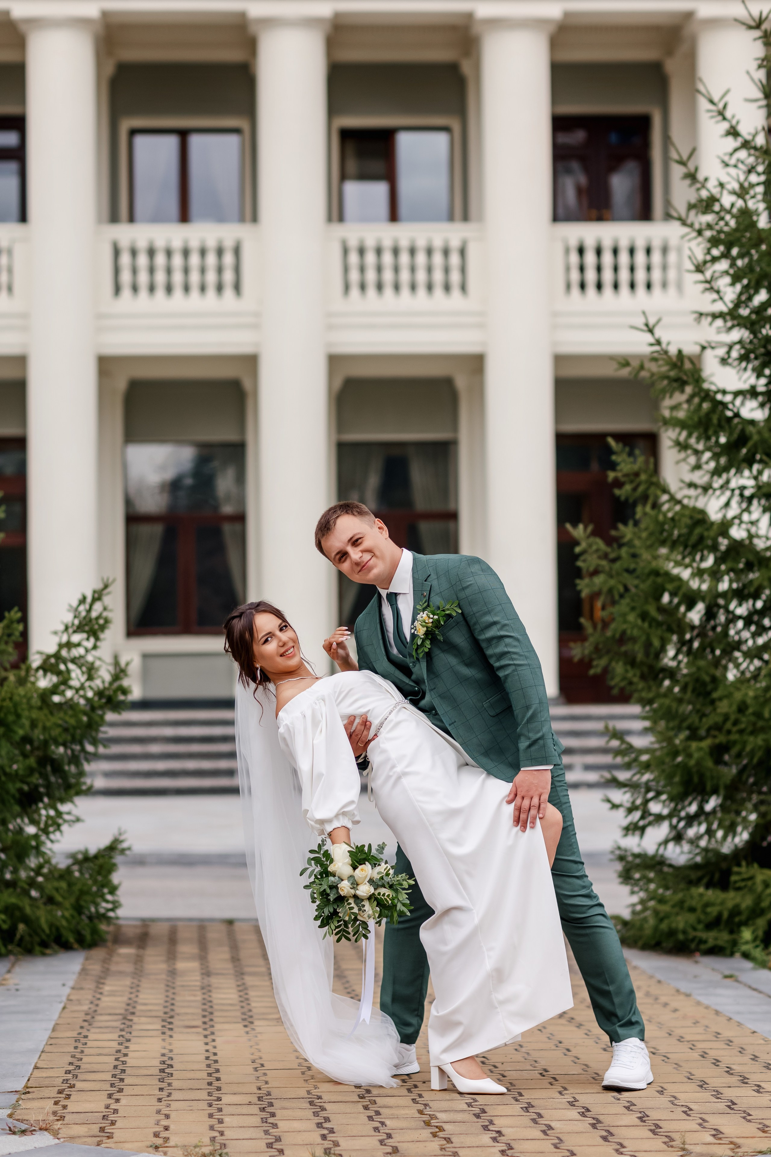 Олег и Юлия. Свадебная прогулка. Свадебный фотограф в Хабаровске