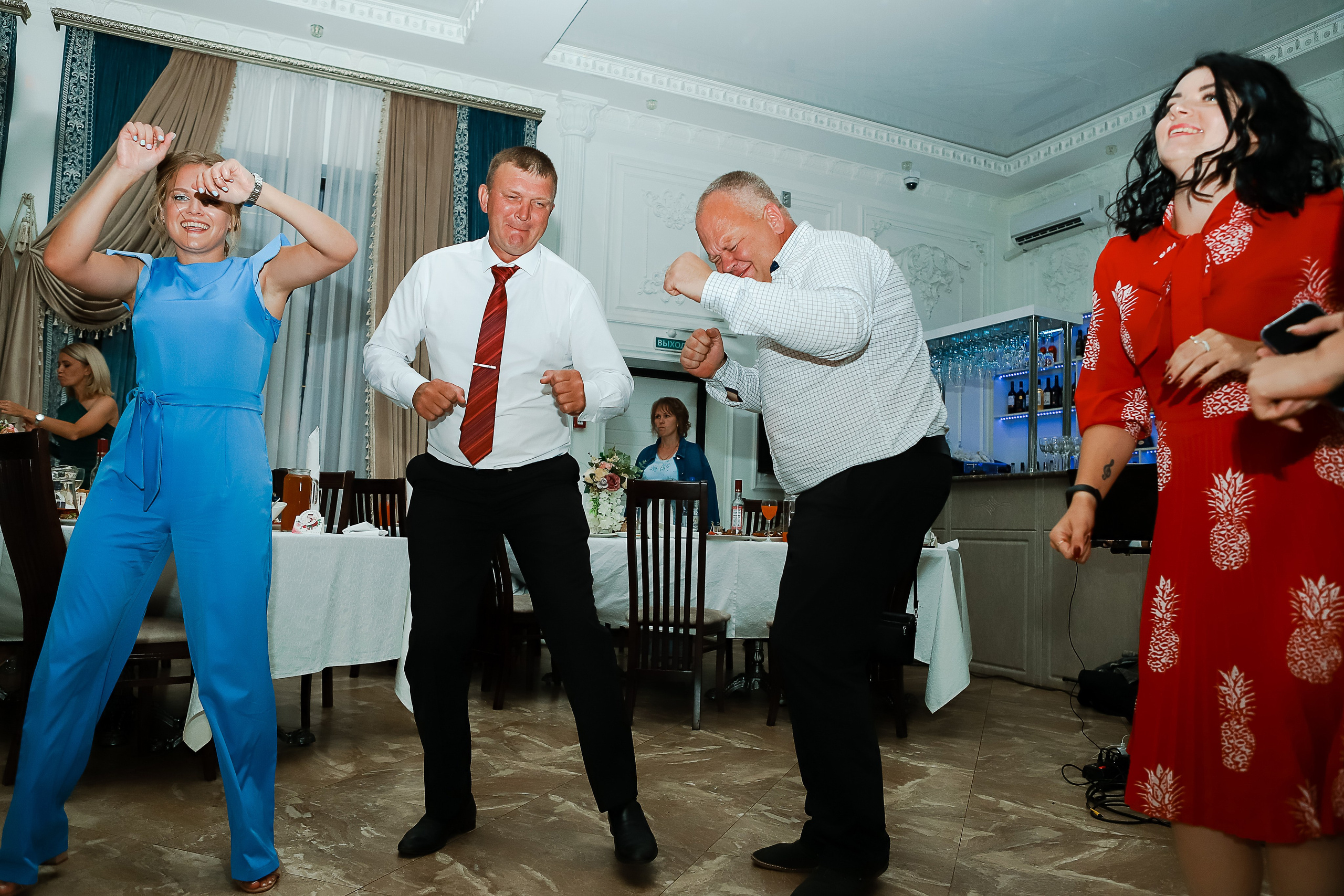 Юлия и Сергей. Свадебный фотограф Евгения Фролова г. Каменск-Шахтинский, Донецк, Ростов