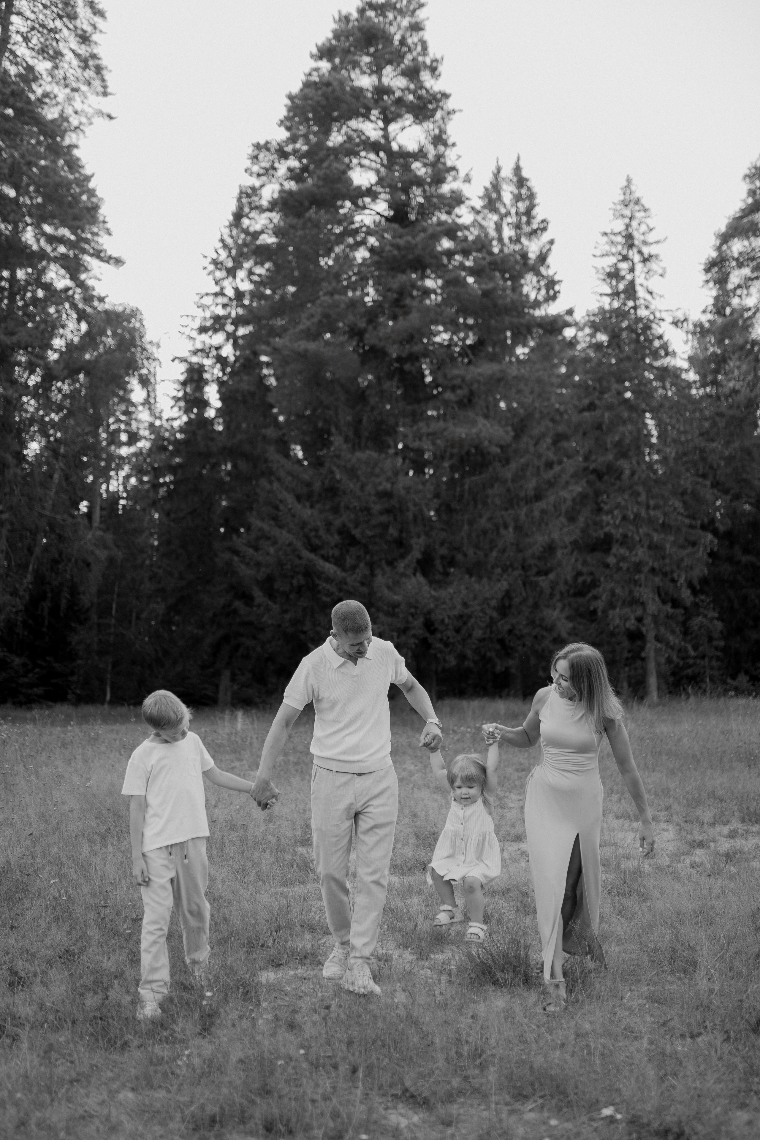 Алексей, Мария, Ваня и Варя. Фотограф Татьяна Семенова