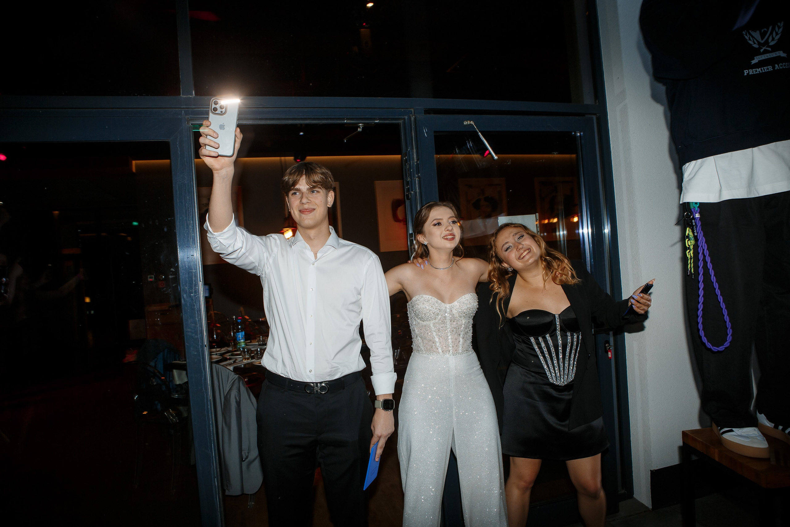 Выпускной Гимназия 12 2024 OpenHouse. Свадебный и портретный Фотограф в Липецке Дмитрий Котюков