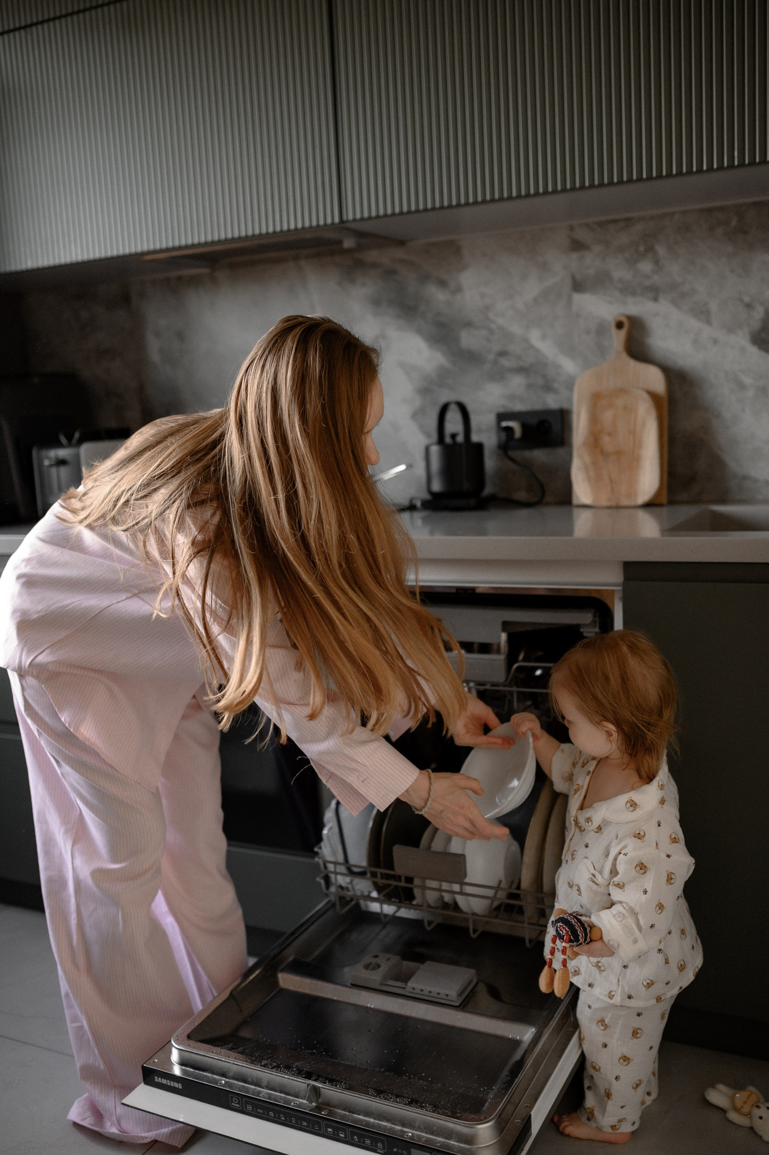 Даша и Варя дома. Семейный и свадебный lifestyle-фотограф в Москве Мария Петрова