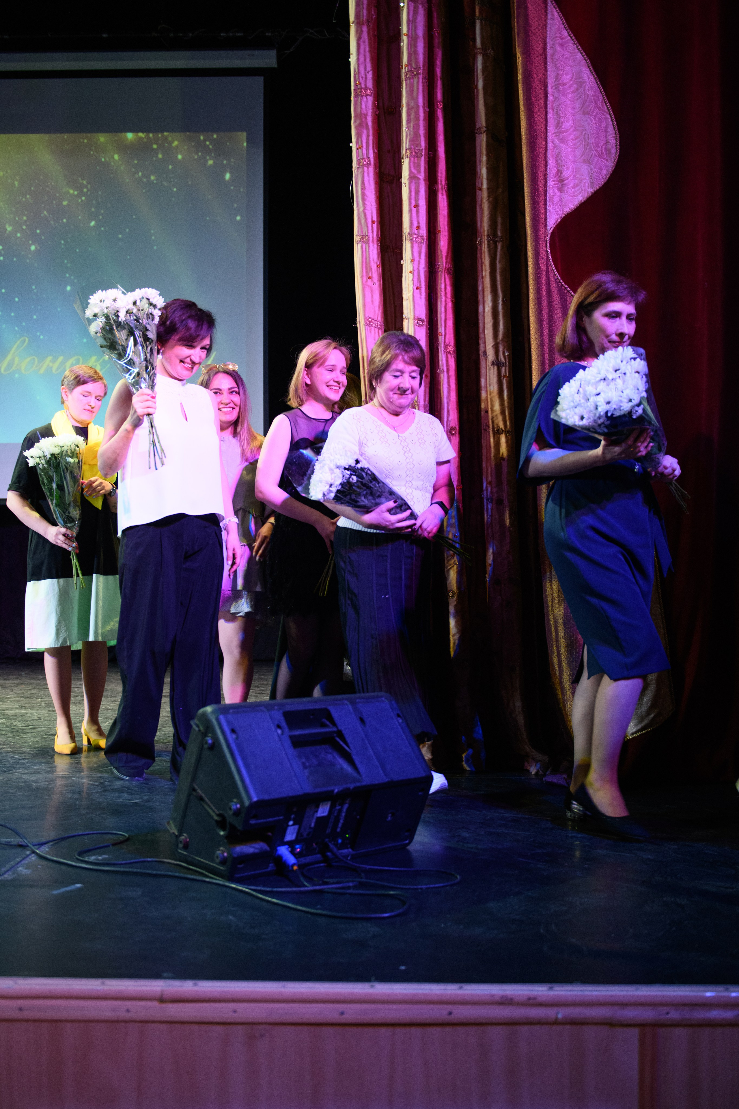 Фотосъёмка торжественного вечера выпускников. Организация и проведение фотосъемок в Санкт-Петербурге. Фотограф Смирягин Илья