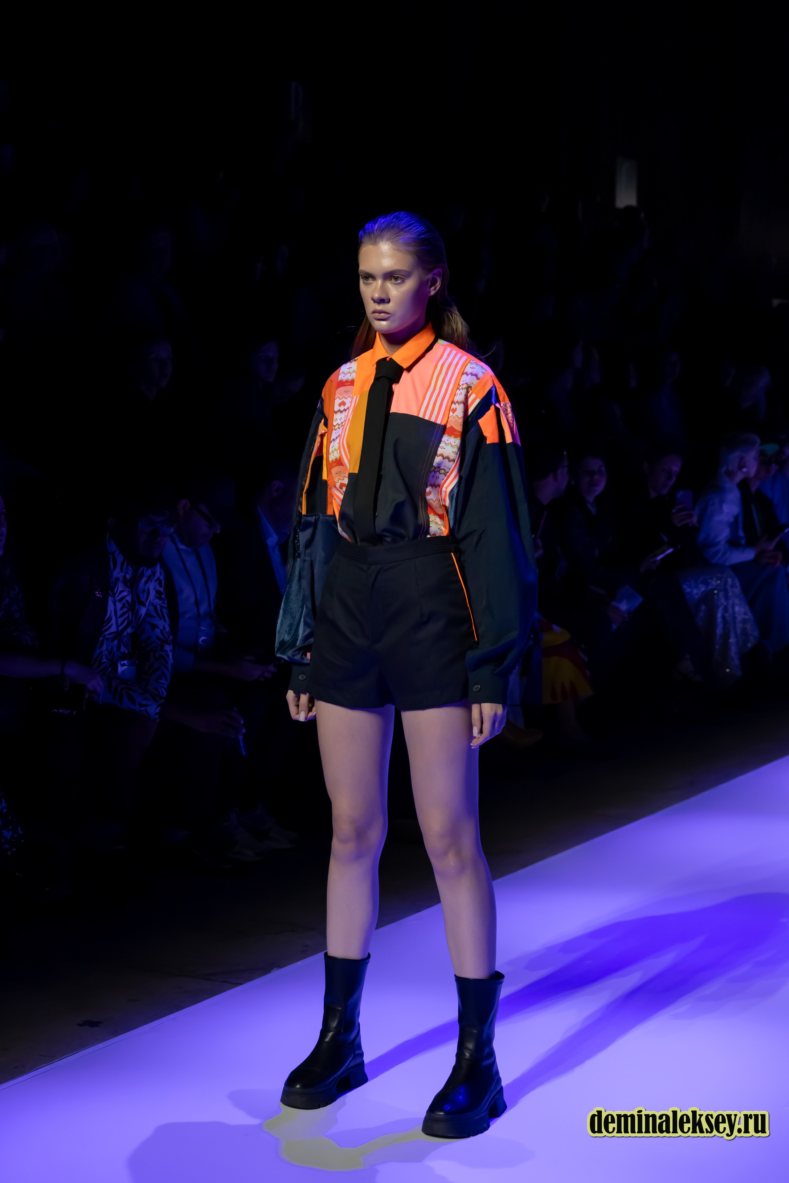 Московская неделя моды 2024 4 октября дизайнер RAEGITAZORO Индонезия. Репортажный, семейный и студийный фотограф в Москве Демин Алексей