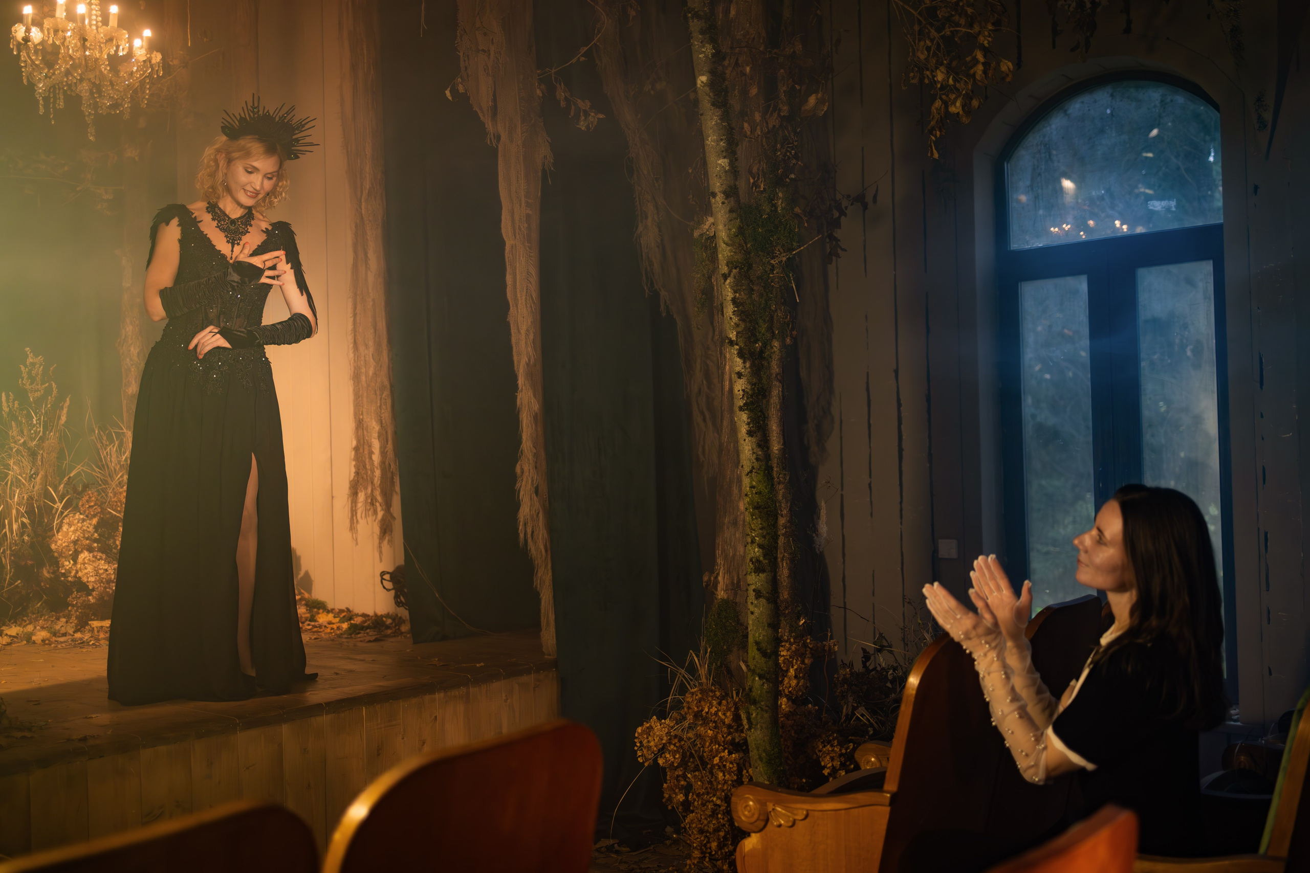 Оксана. Заброшенный театр. Репортажный, семейный и студийный фотограф в Москве Демин Алексей