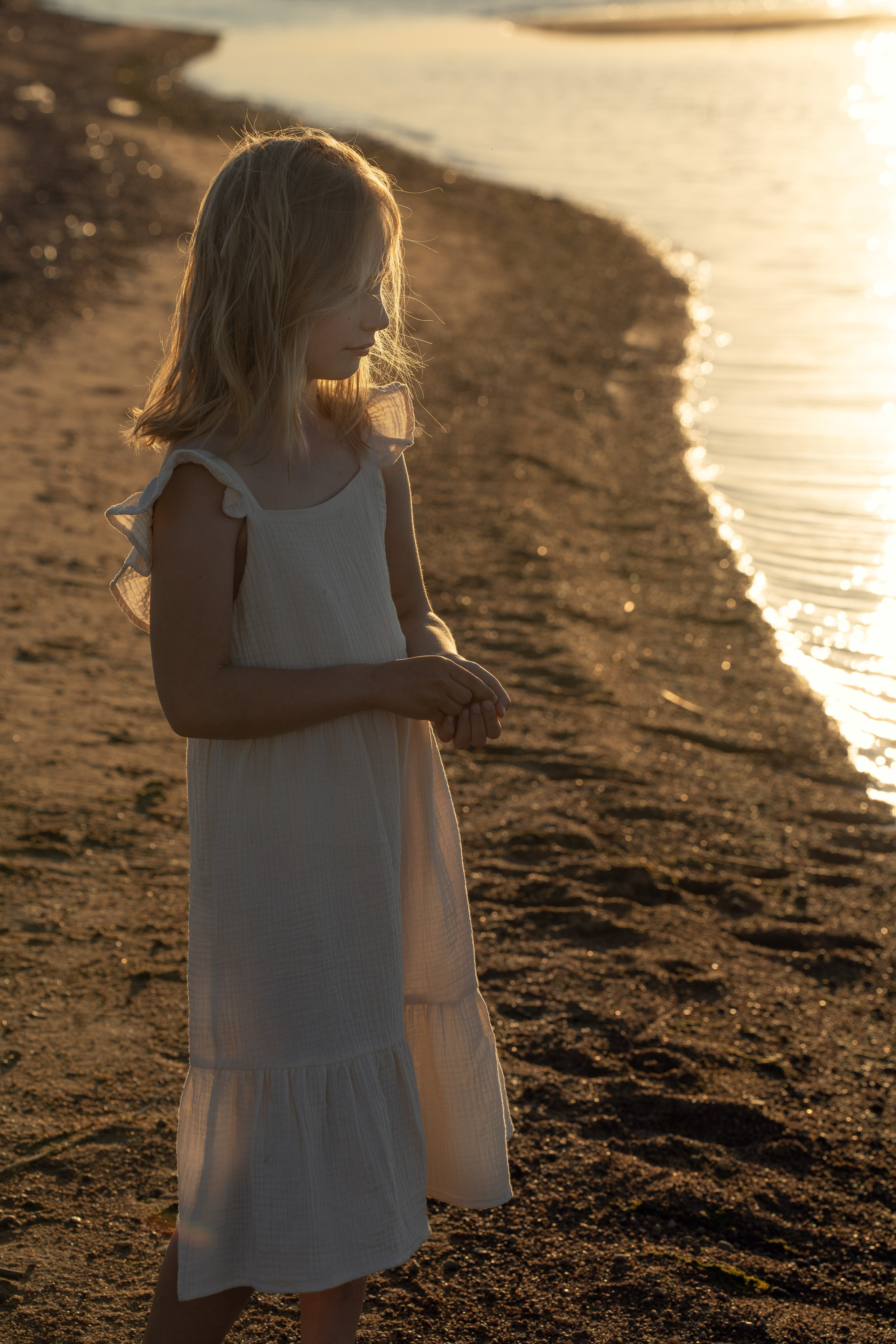 детская фотосессия, детская съемка, молодые родители, многодетная семья, съемка на пляже, семейная фотосессия, съёмка на финском заливе, фотосессия на финском заливе, 