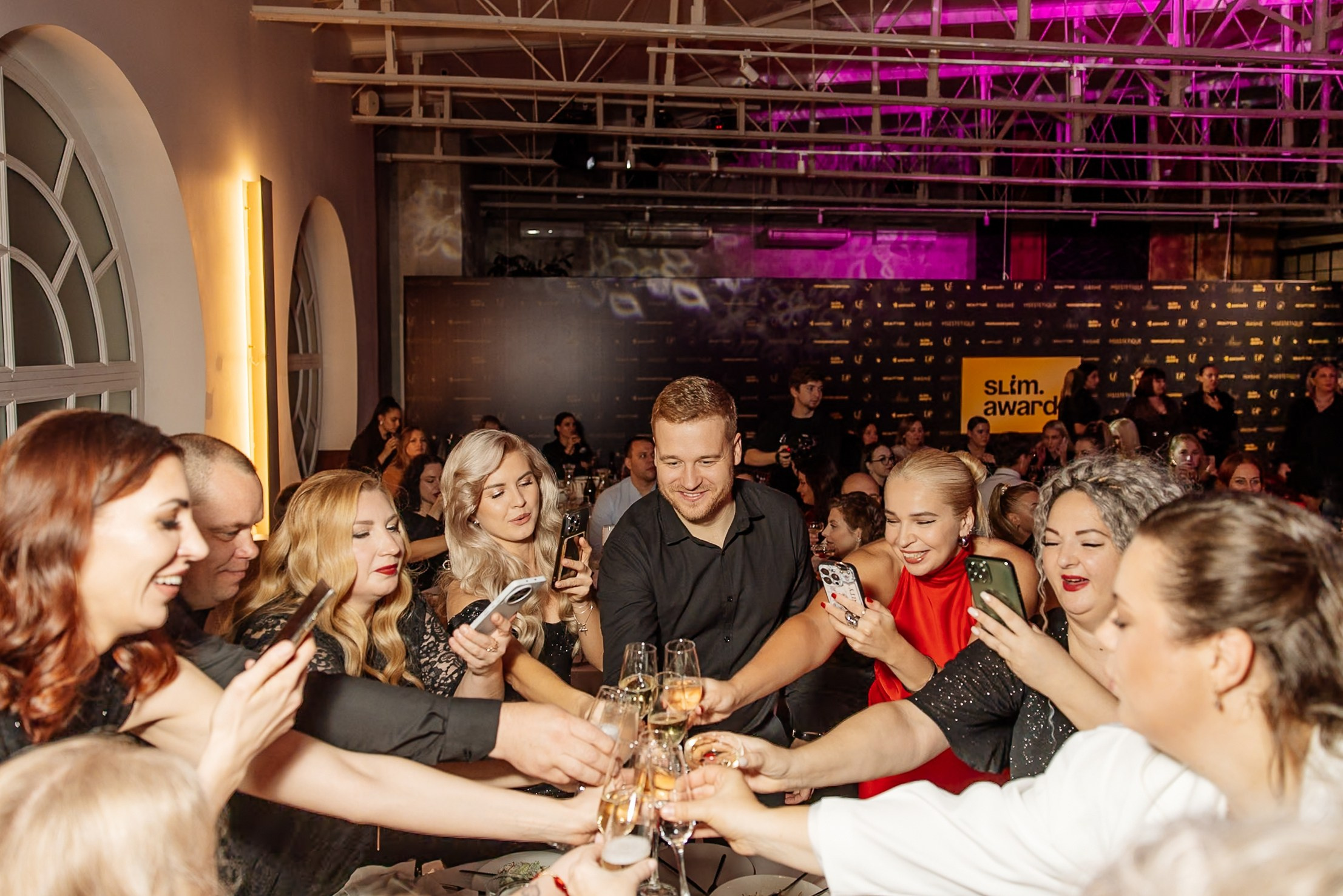 РЕПОРТАЖНЫЕ СЪЕМКИ. Александр Ченченко ака Саша Че. Свадебный, репортажный и портретный фотограф. Москва. Россия. Весь мир