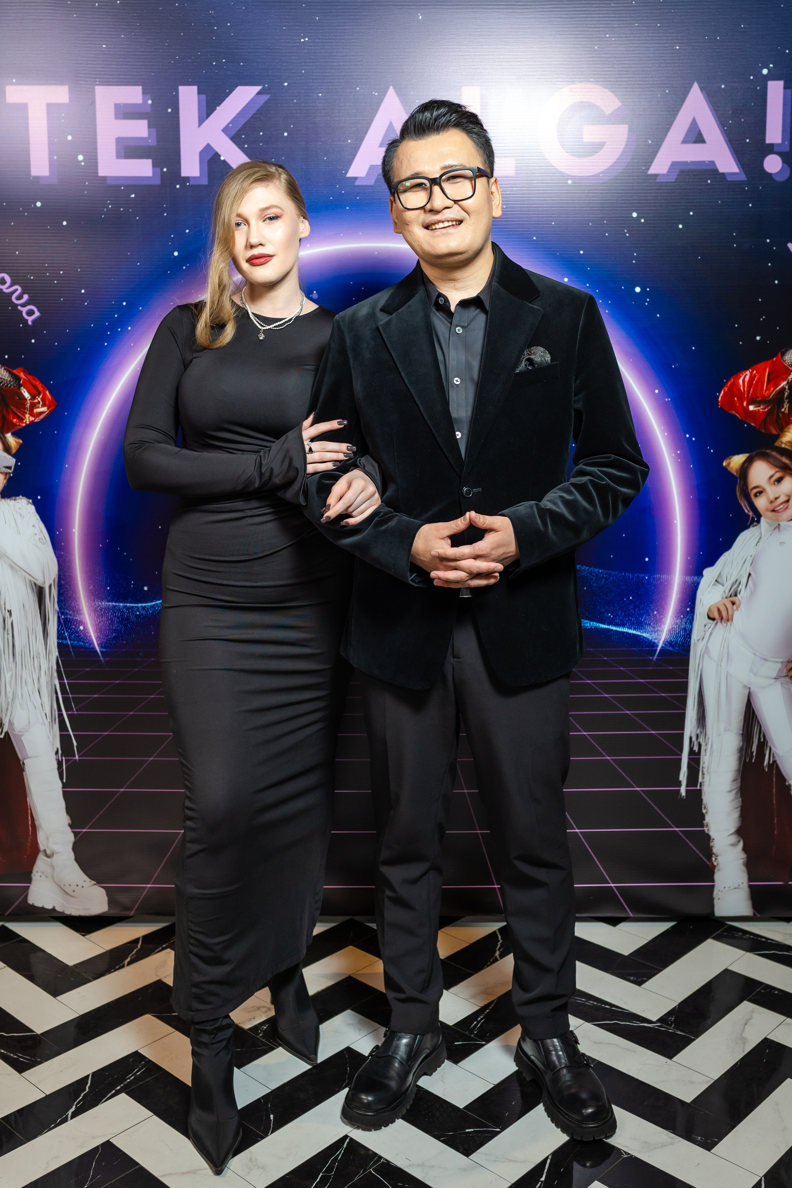 Репортажная фотосъёмка мероприятий в Алматы — презентация клипа | Jora Abramov фотограф. Коммерческий и репортажный фотограф в Алматы — Jora Abramov