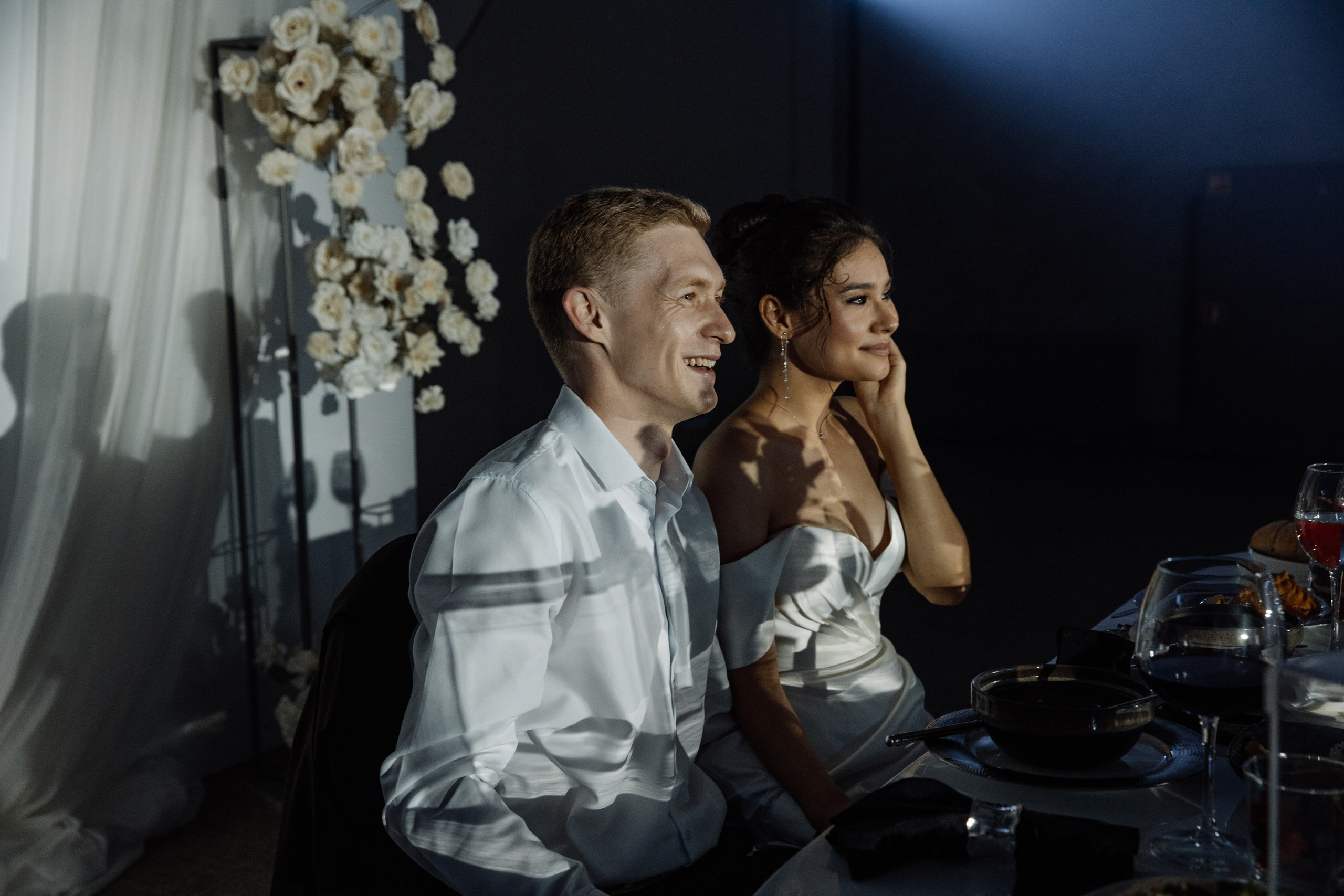 First of all, it's not the planes. Свадебный фотограф в Казани, РТ, РФ Миннуллин Динар