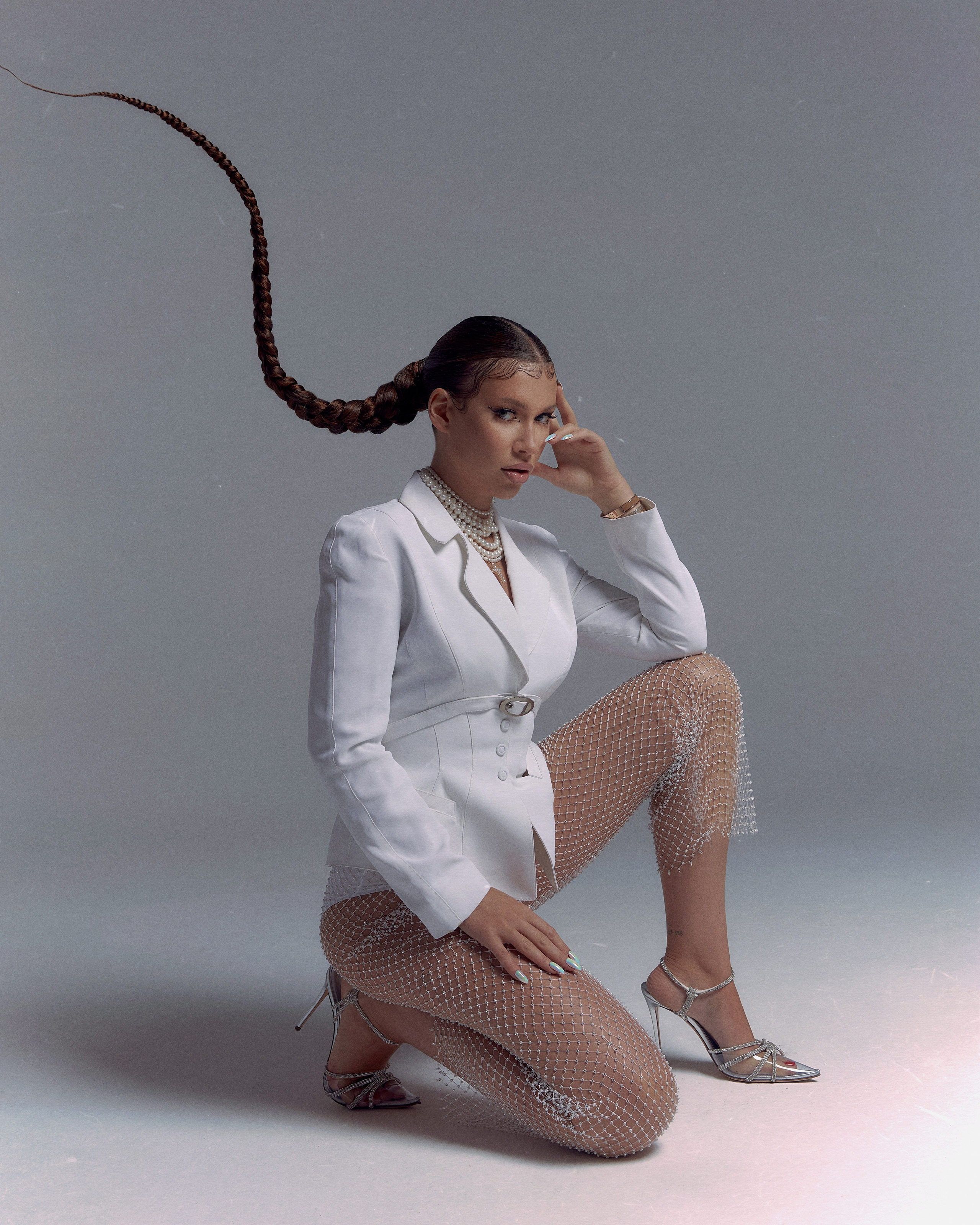 Alyona. Фотограф Sasha Saunder