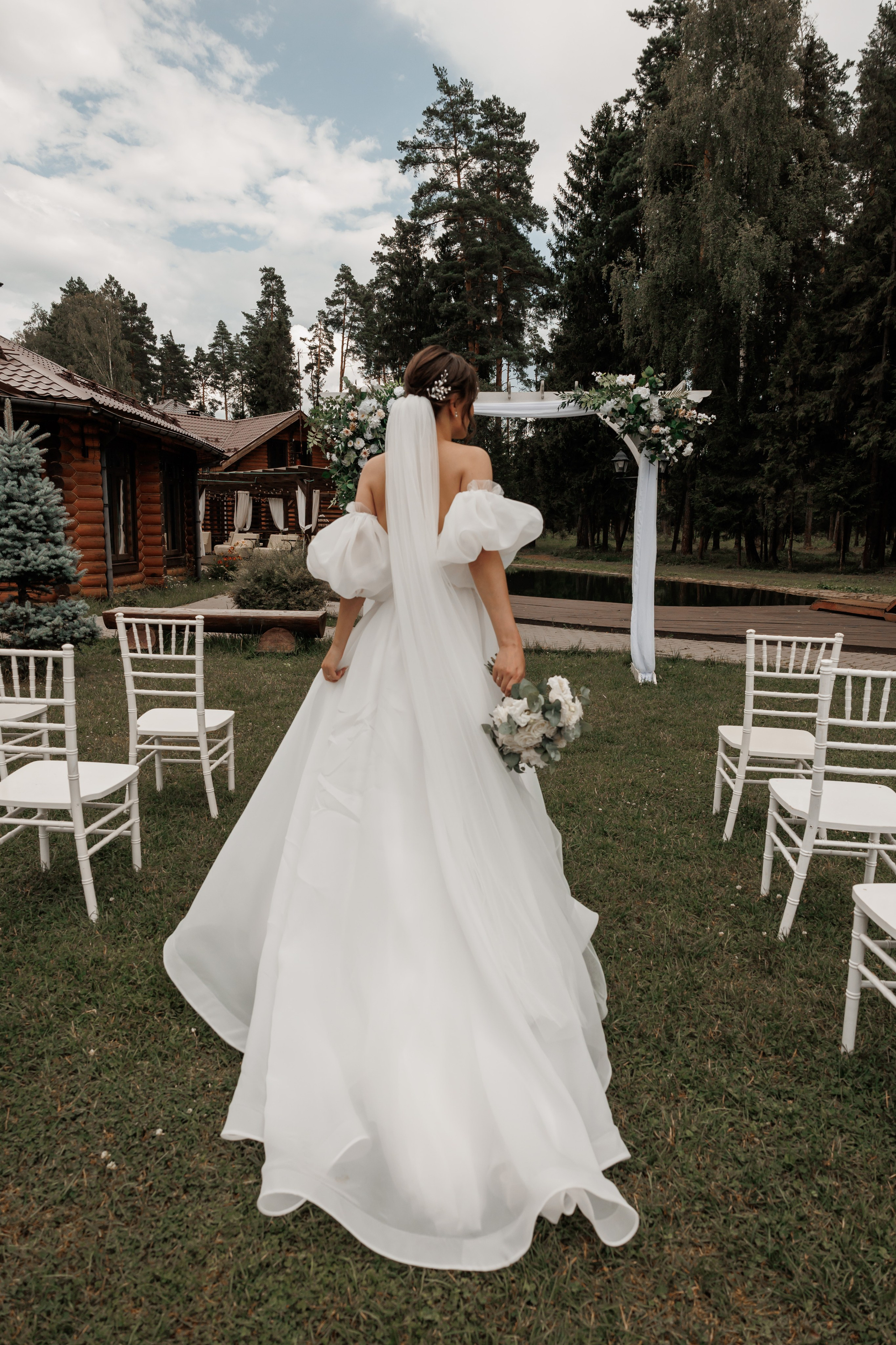 Полина и Дмитрий, загородный клуб «Барин», ЗАГС в г. Пушкино. Свадебный и репортажный фотограф (Москва, Королев и другие)