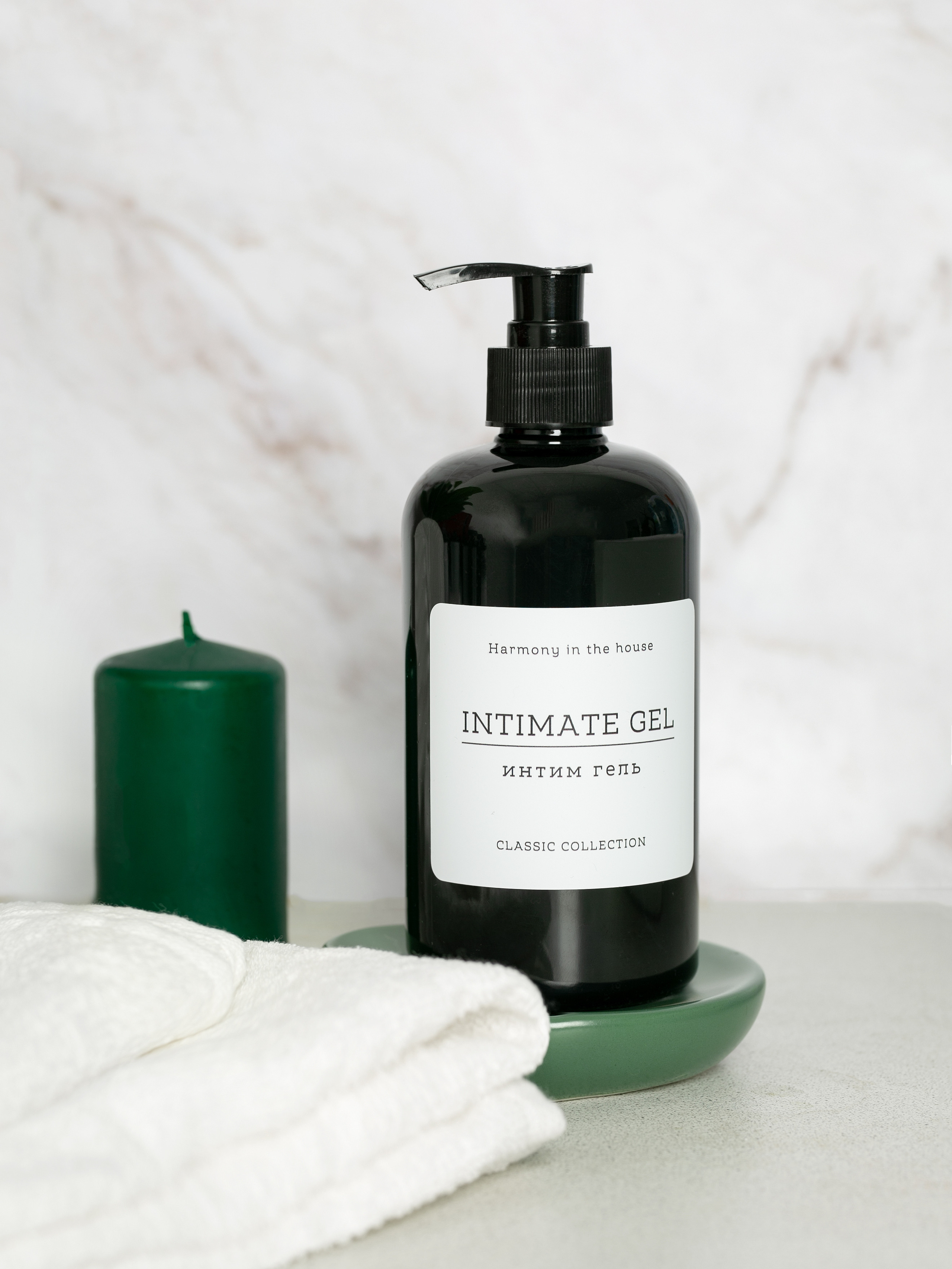 Флаконы для ванной. В интерьере, с созданием композиции. Предметная, рекламная фотосъёмка в Орле. Предметный фотограф в Орле