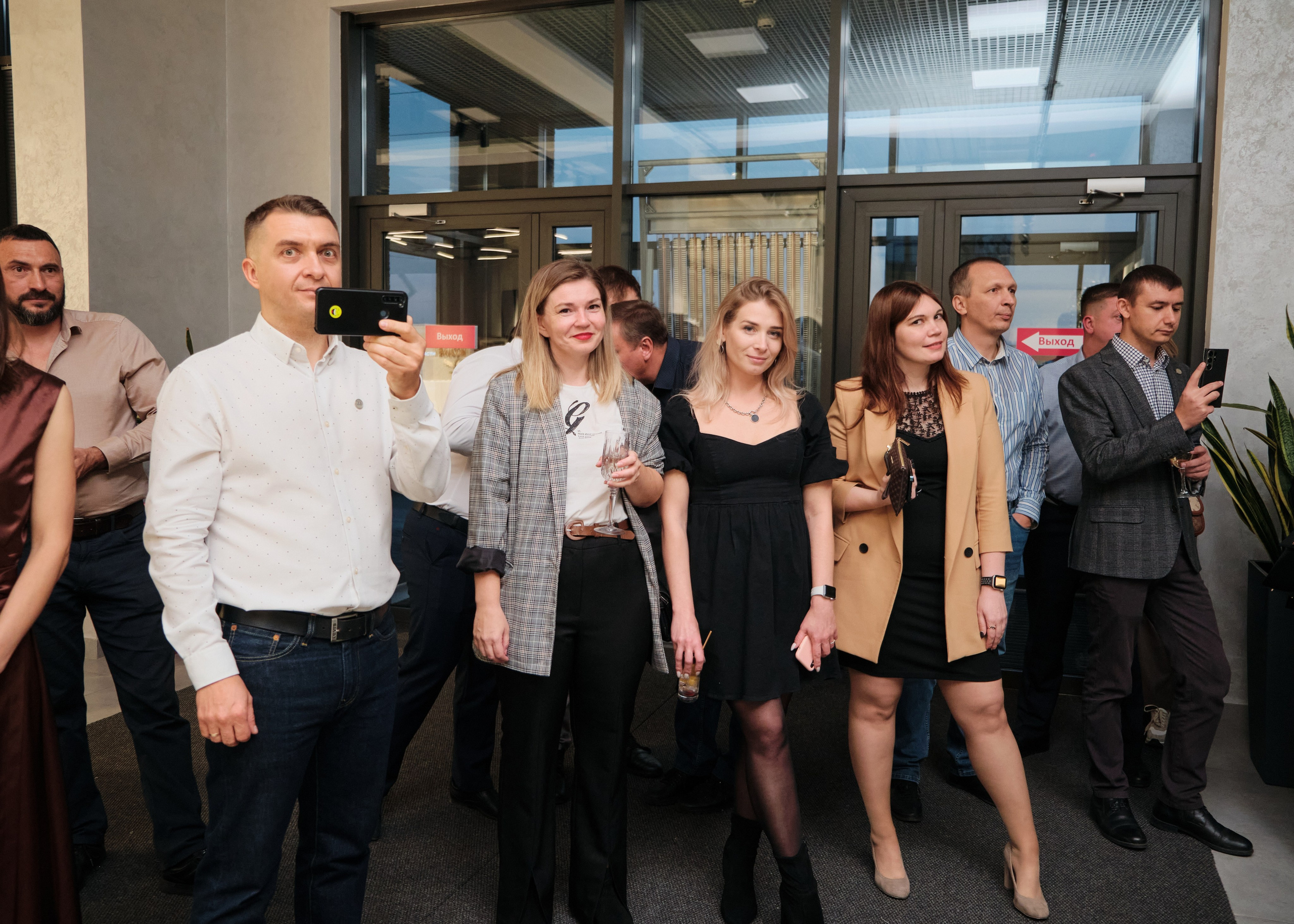 Открытие салона 100 градусов. Антон Ив