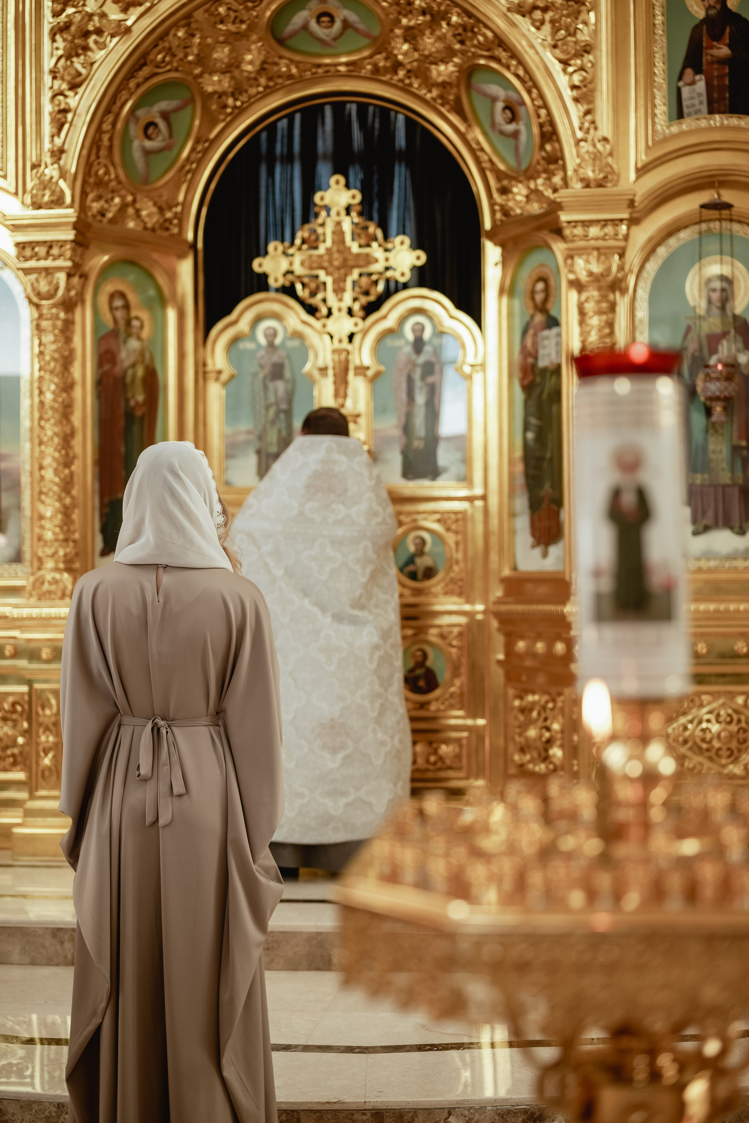 Крещение в храме Петра и Февронии. Юлия Басня семейный и свадебный фотограф в Донецке