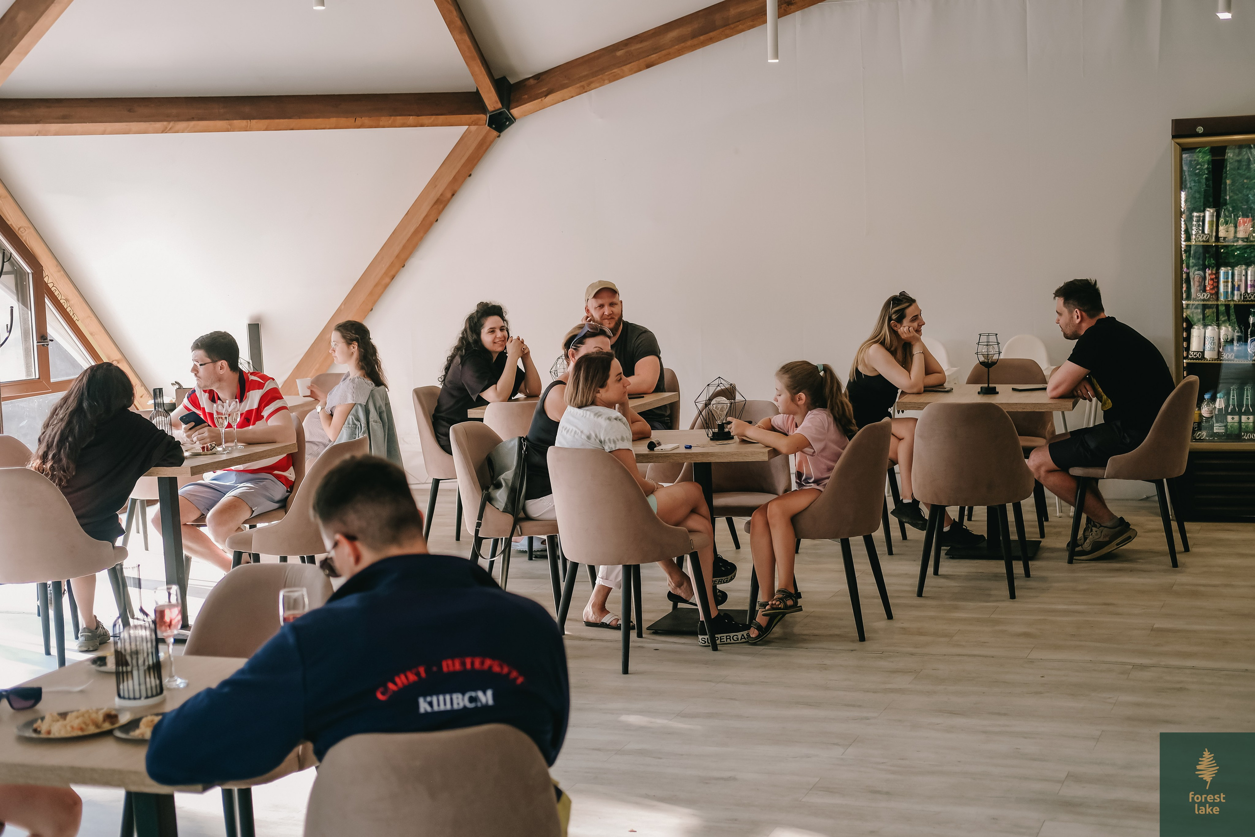 Выездные съемки репортаж. Фотограф сюжетных съемок и портретов в Санкт-Петербурге и Москве Стася Ефремова