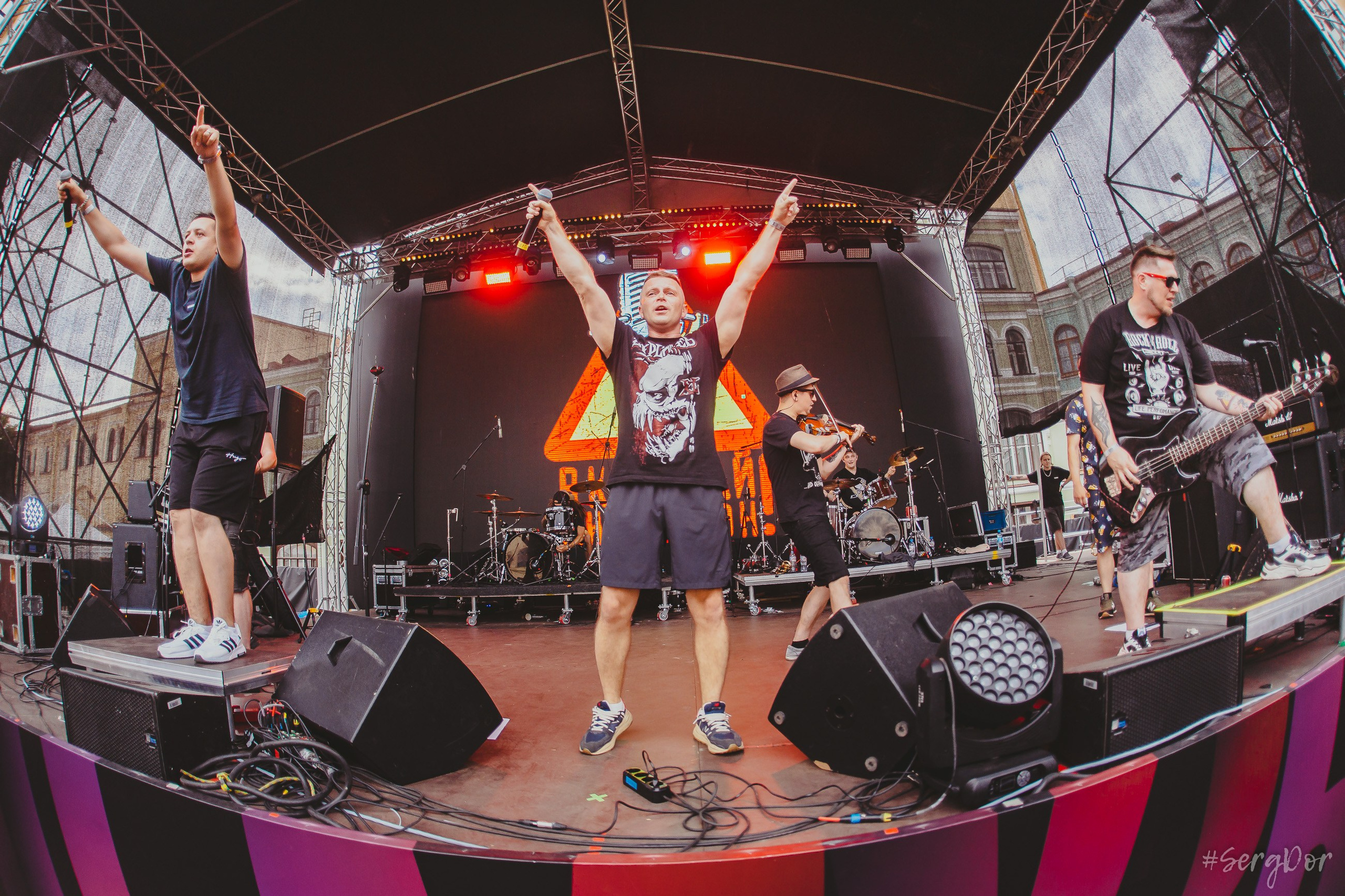 Включай Микрофон!, Панки в городе, антитлен, Двор Гостинки, Санкт-Петербург, 29.06.2024, SergDor, ПНХС, 29 июня 2024 года, #SergDor