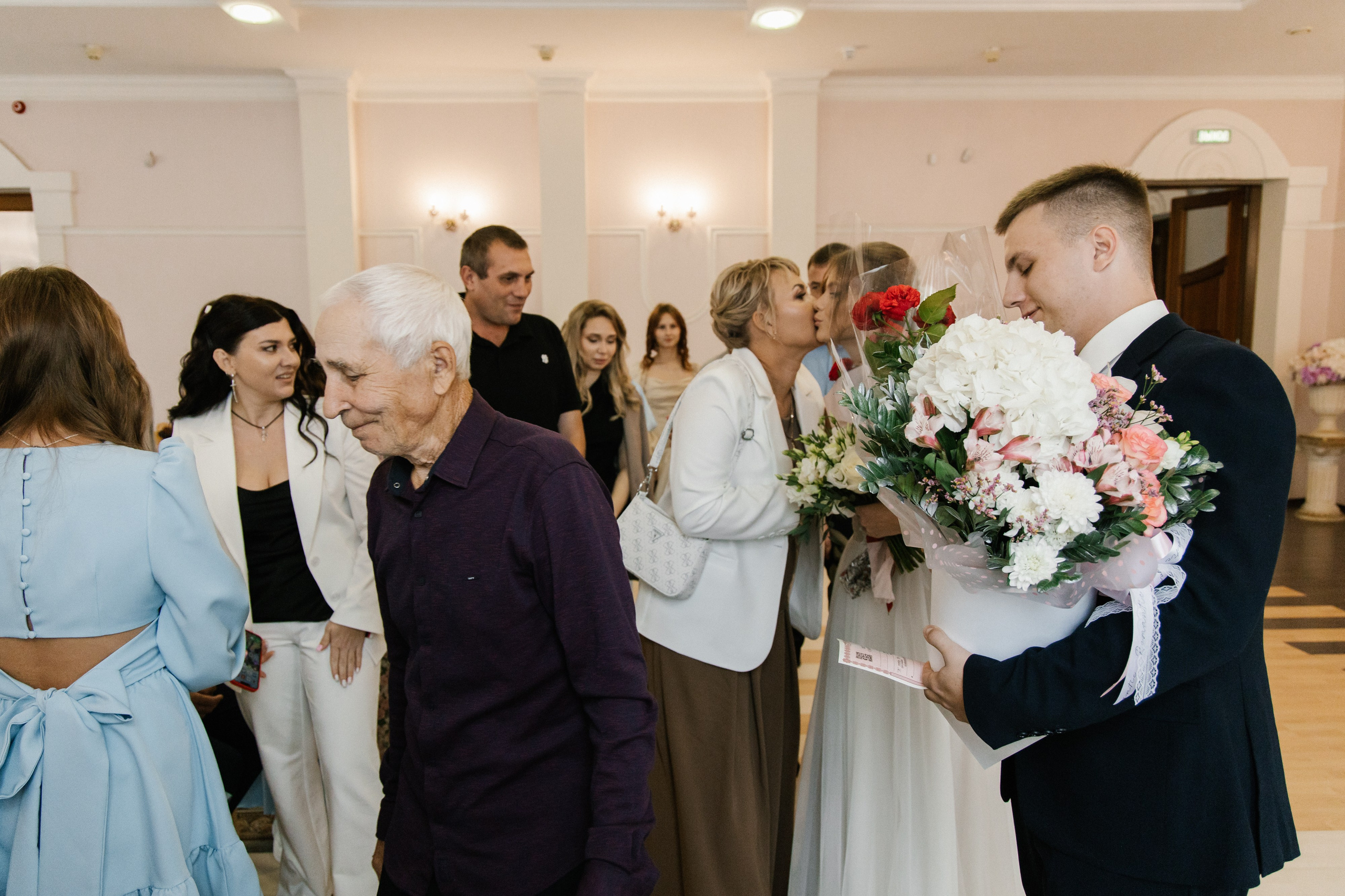 Ксения и Антон (полный день). Фотограф в Барнауле Юлия Садвокасова