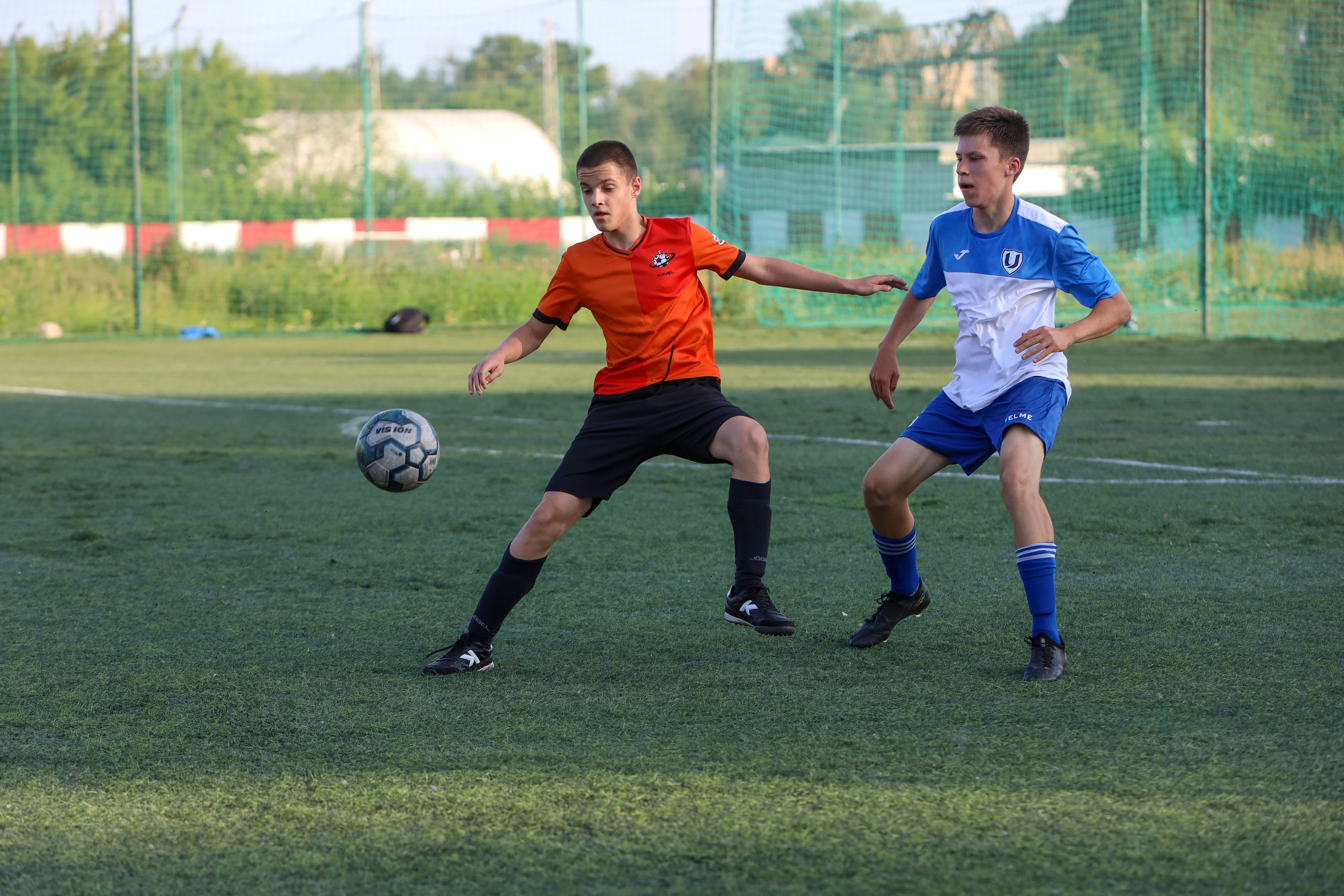 Кинель — Виктория Унион. Чемпионат СФПЛ. Молодежная футбольная лига U-15. Спортивный фотограф в Самаре