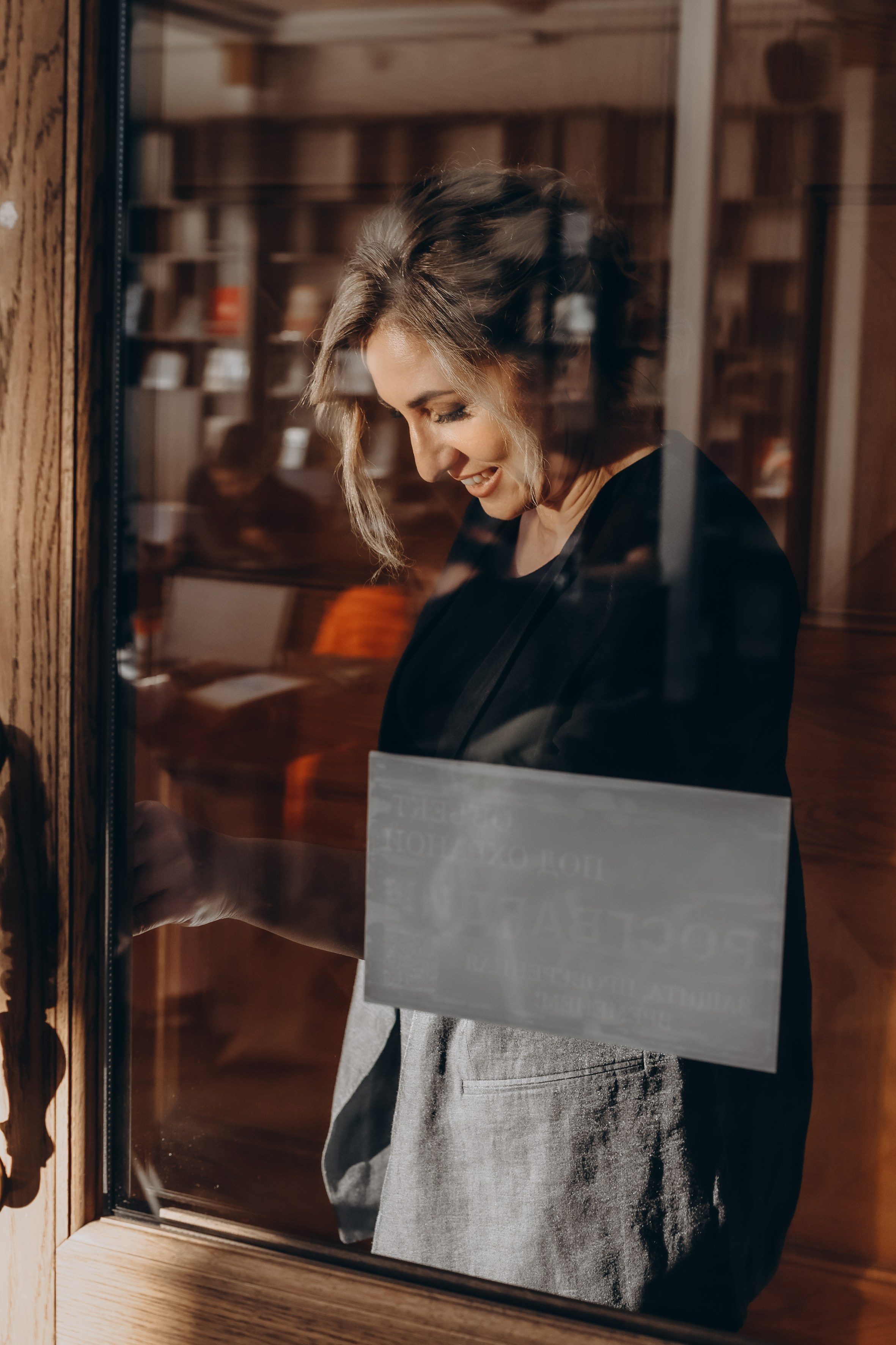 Яна и библиотека (репортажный портрет). Портретный и репортажный фотограф в Москве, Ольга Ларема