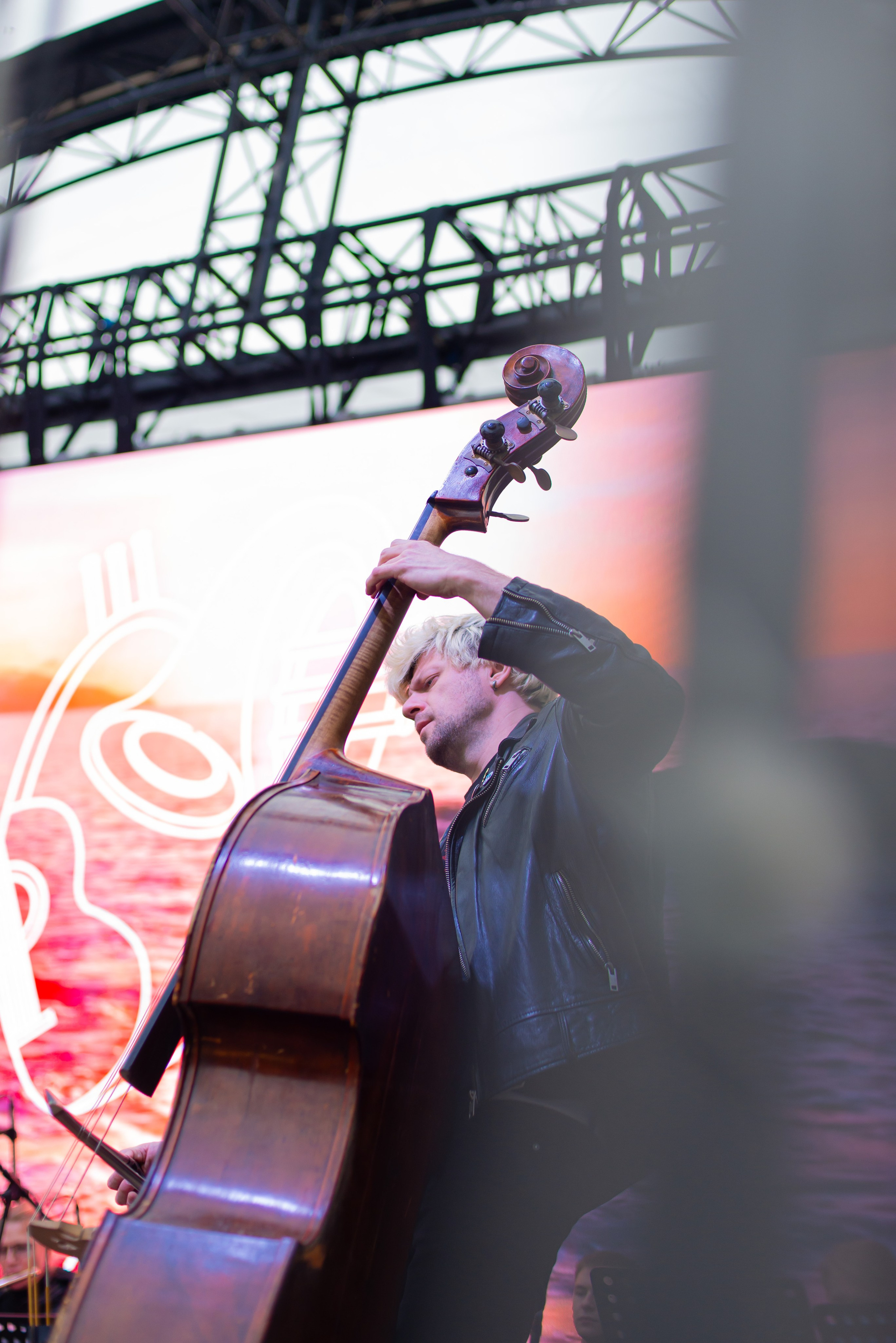 Репортаж, симфонический оркестр