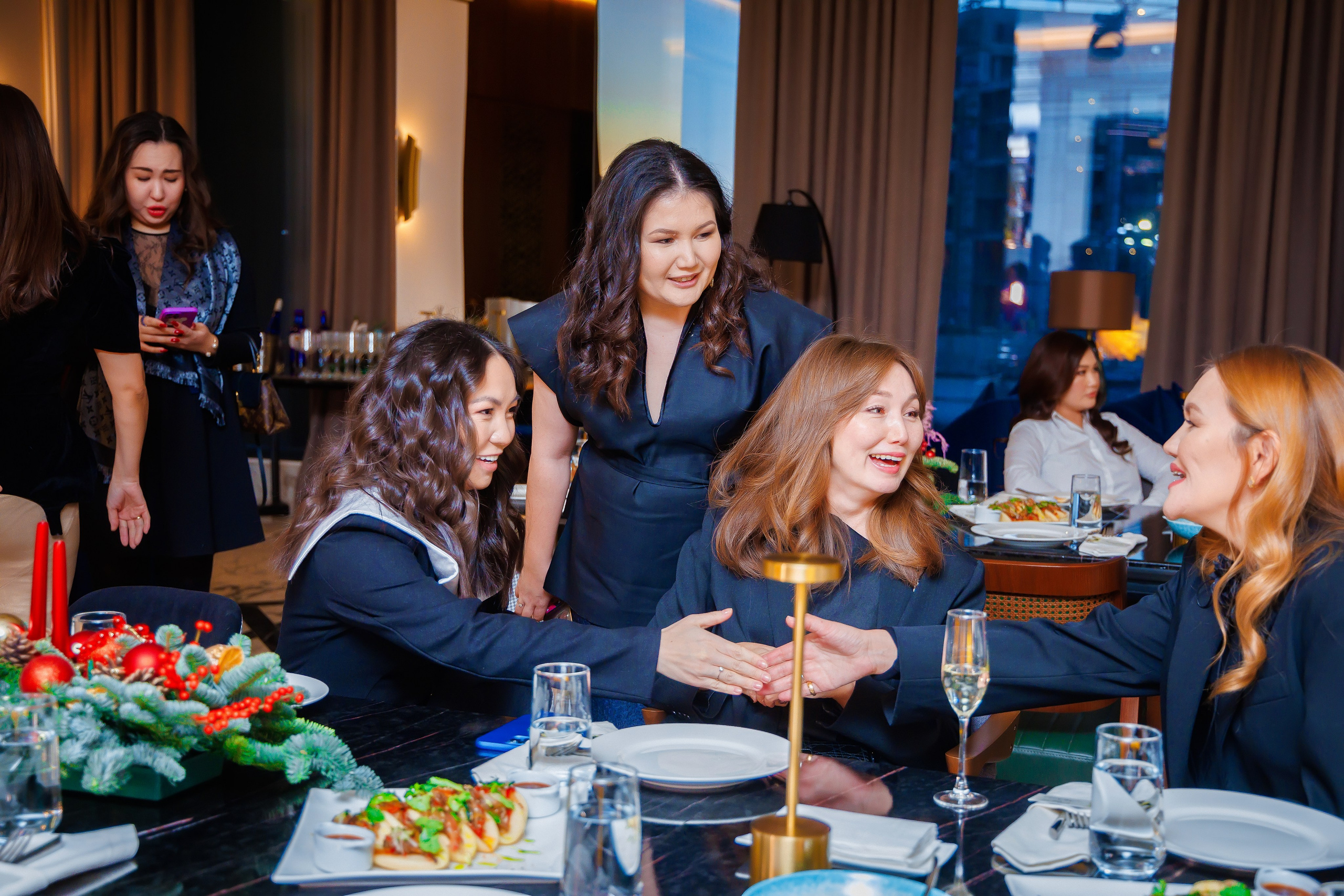 Мероприятие в заведении. Семейный и Свадебный фотограф в Астане Александр Астапов