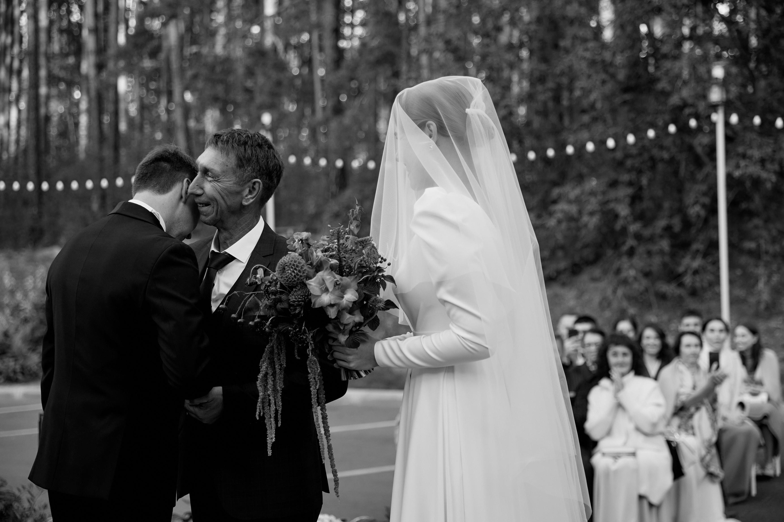 Свадебное портфолио Дмитрия Мазуркевича — свадебные фотосессии. Дмитрий Мазуркевич: Профессиональный Репортажный Фотограф