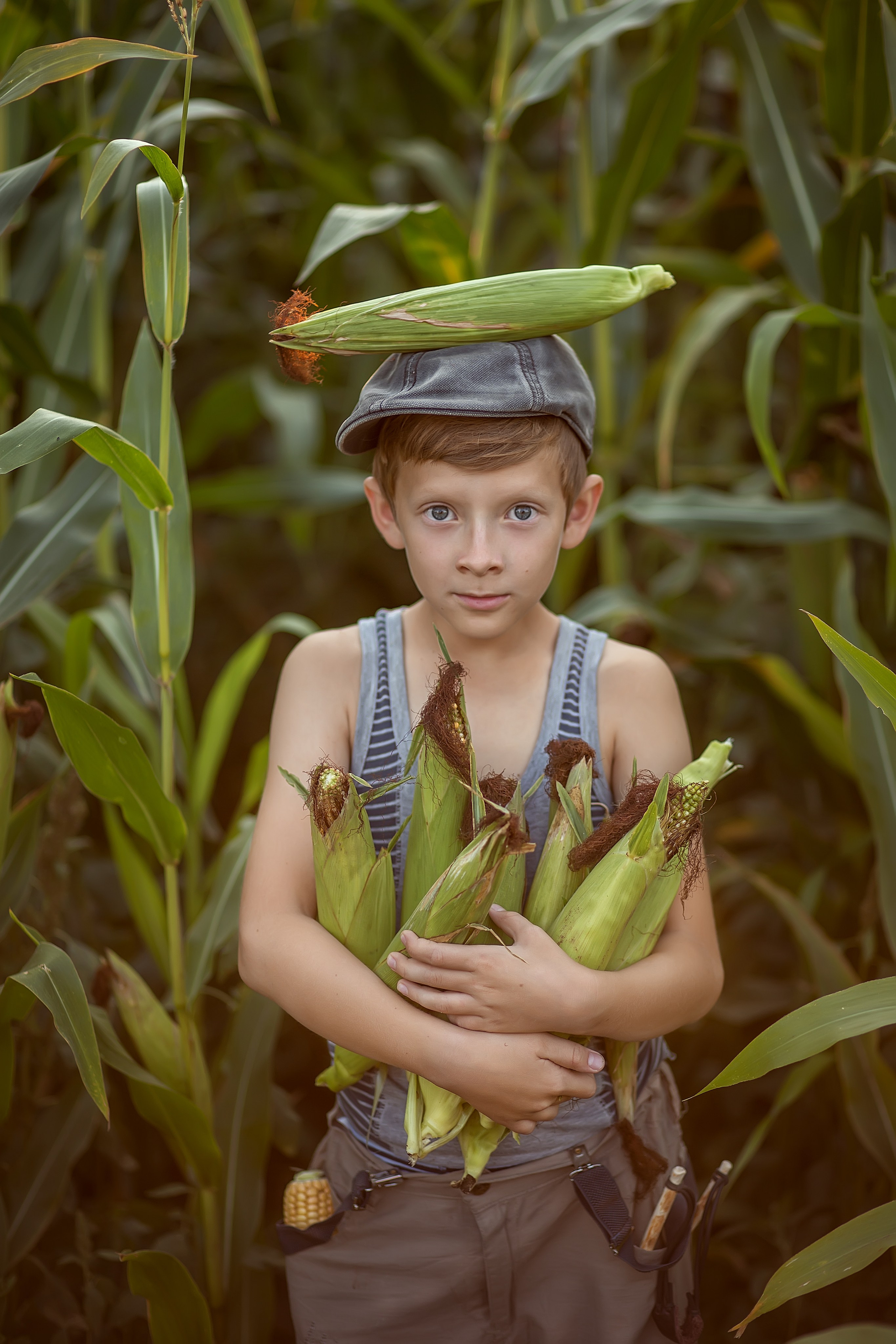 Савелий и кукуруза. Фотограф в Оренбурге Чопорова Тамара