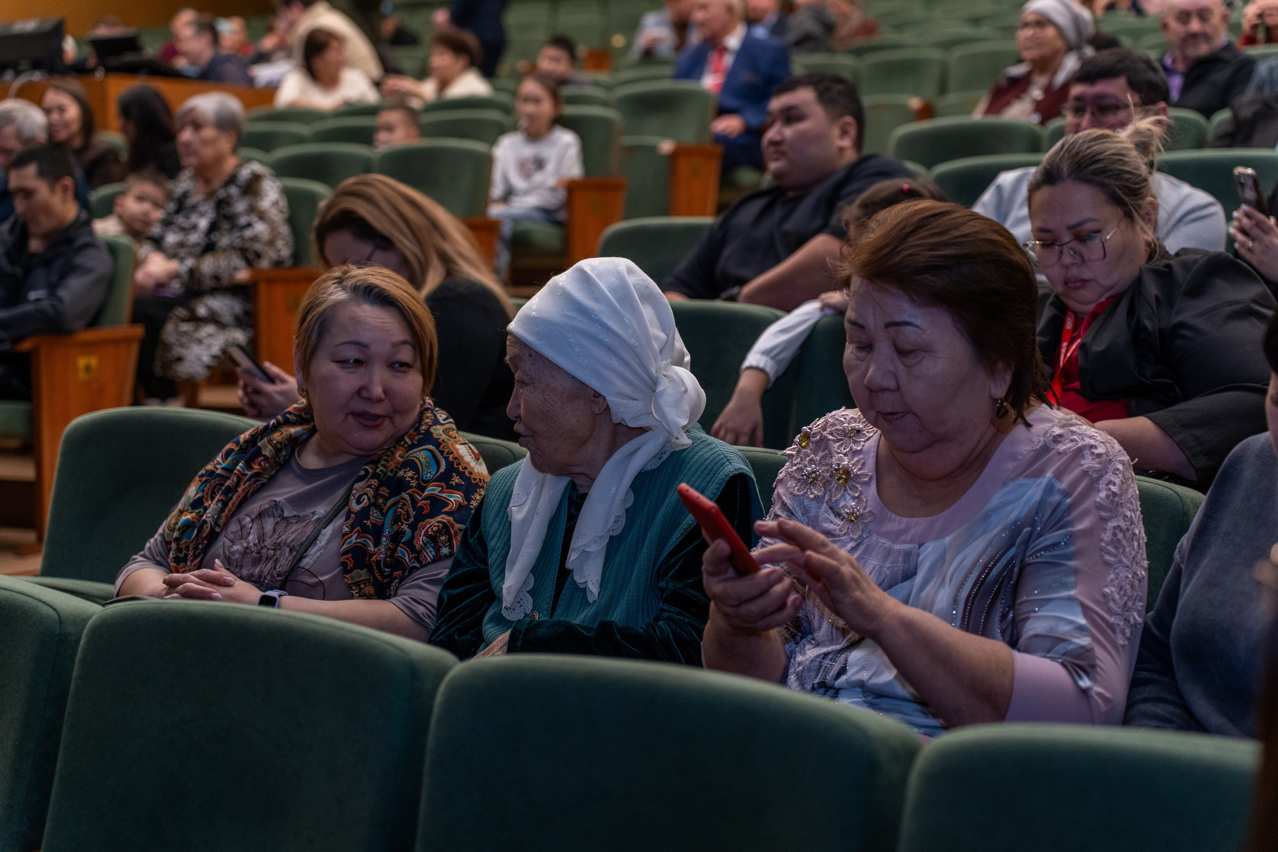 Благотворительные концерты. Свадебный и семейный фотограф в Омске — Динара Чолпонбаева