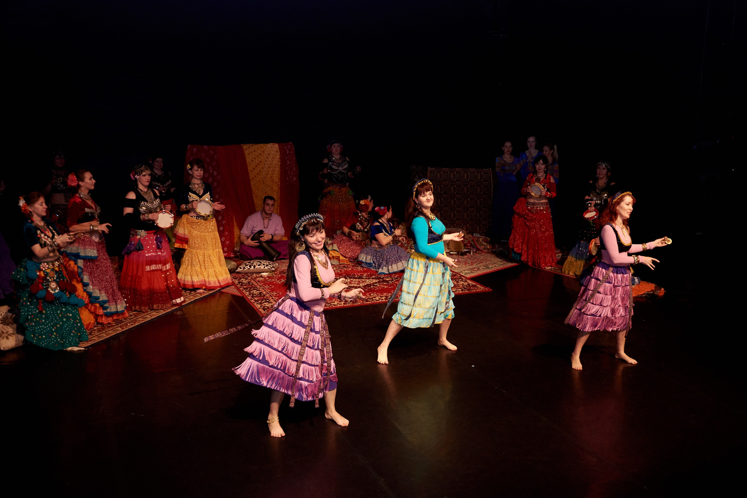 Город танцующего народа. Ольга Чёкотова (Фотограф Кострома)