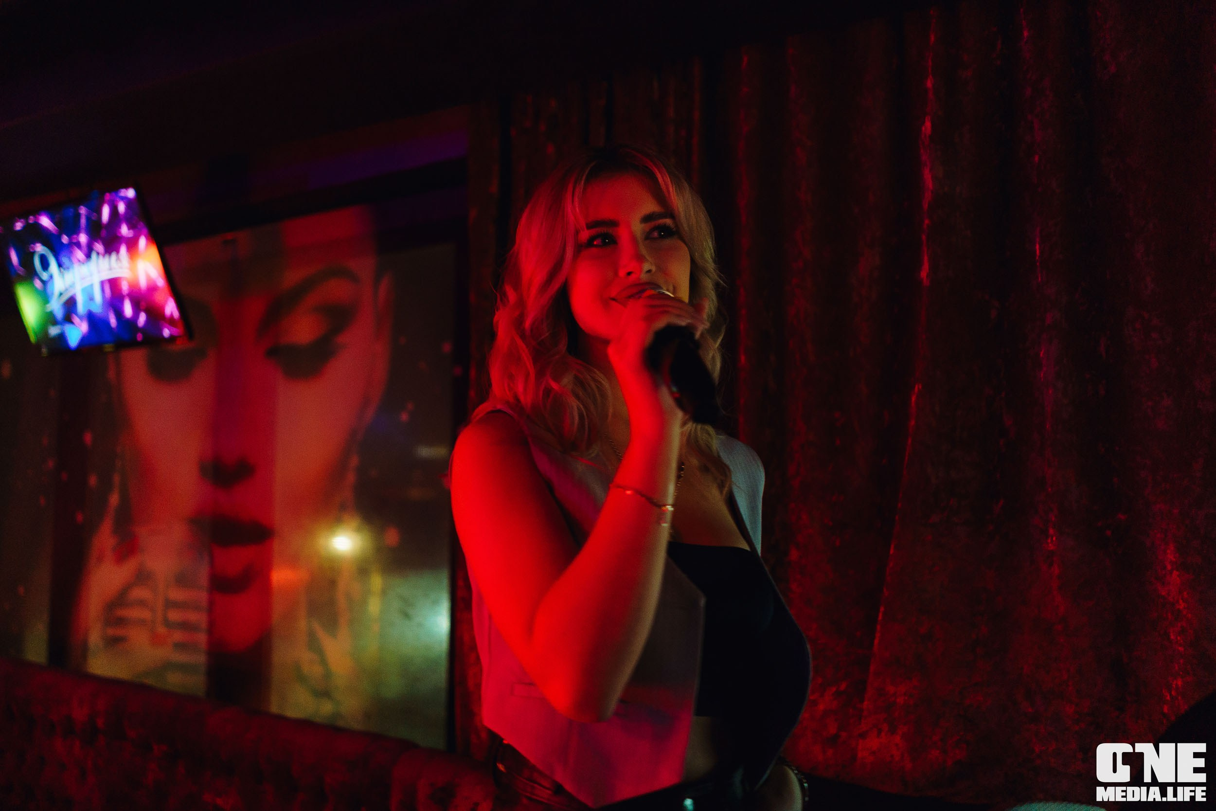 Фоторепортаж из караоке-клуба Эйфория. One Media Life: фоторепортажи, фотоотчеты с мероприятий и заведений