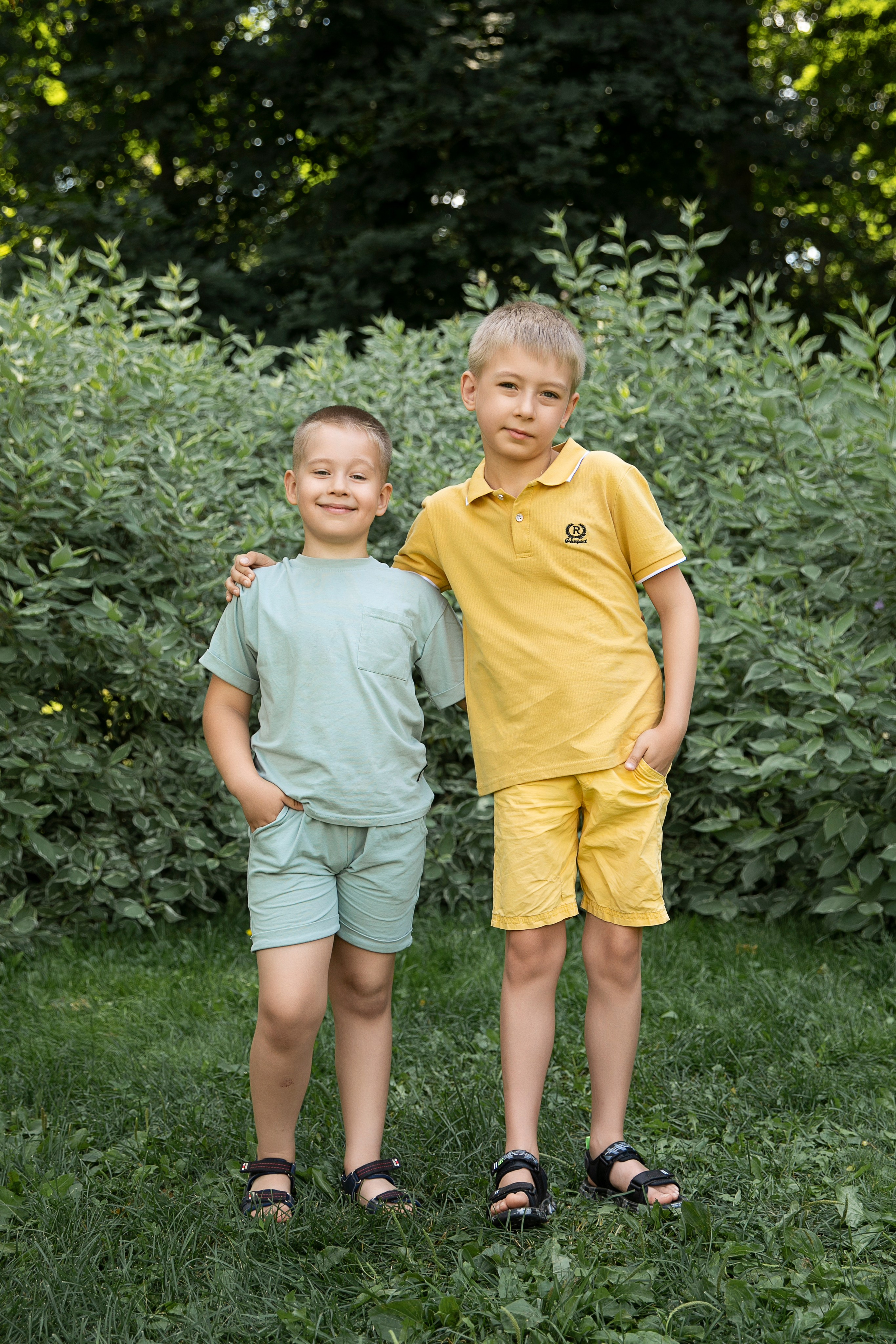 Настя с сыновьями. Семейный и школьный фотограф Катерина Голубева