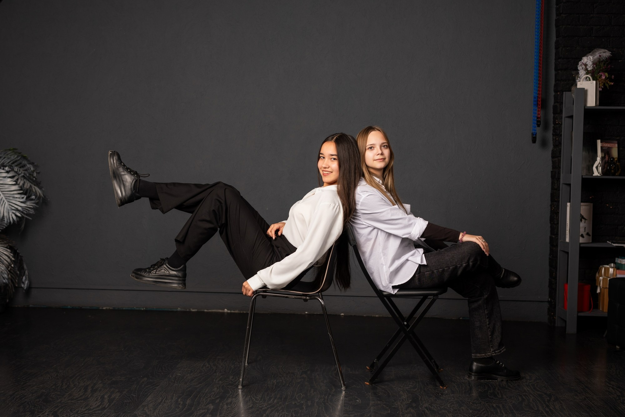 Создание Выпускного Альбома для 9 Класса: Съемка в Студии, Красноярск. СИГМА | Студия выпускных альбомов Красноярск