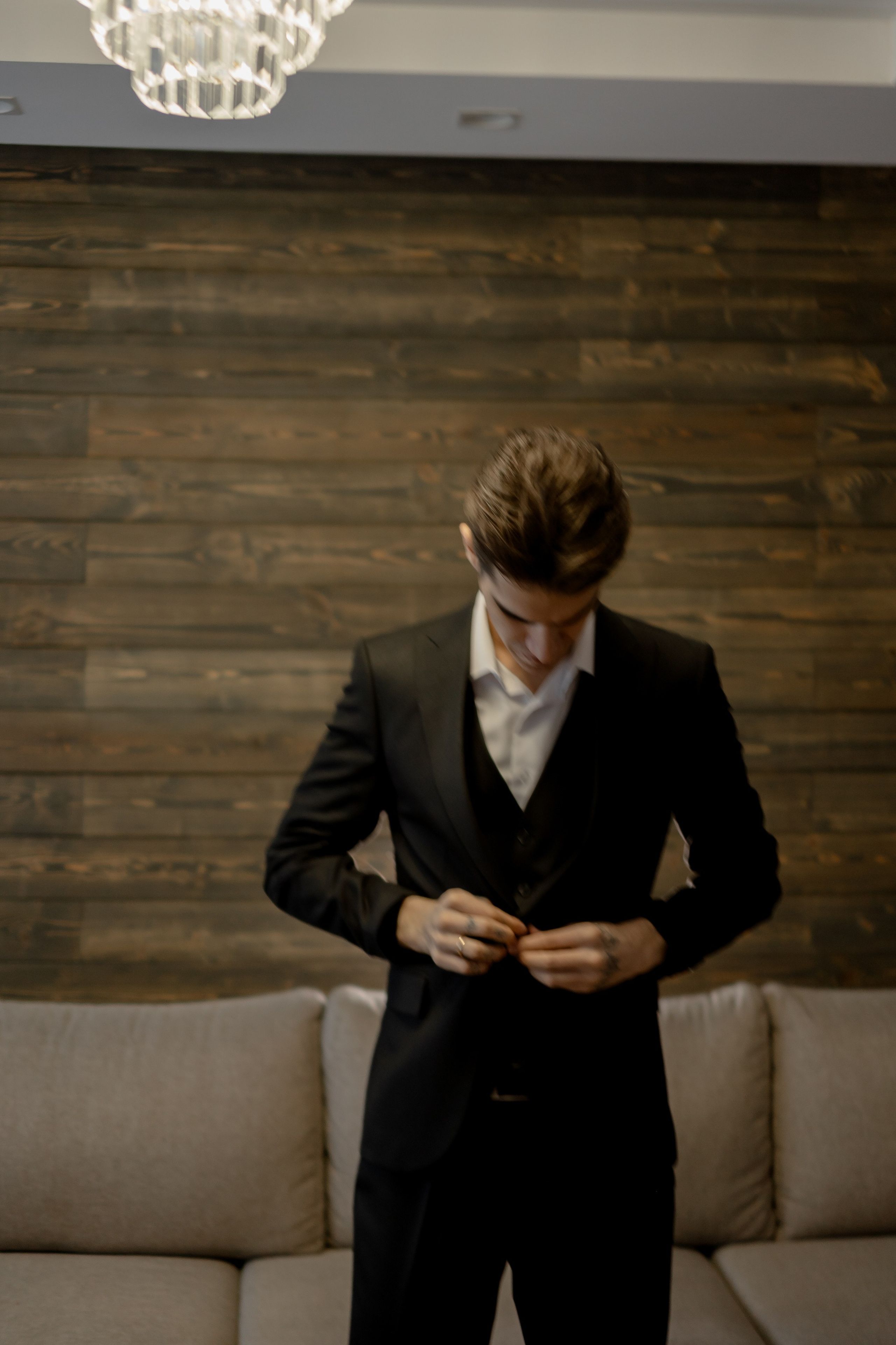 СВАДЕБНАЯ СЬЕМКА СБОРОВ В ОТЕЛЕ И ВЫЕЗД НА ЦЕРЕМОНИЮ (СНЯТО В СИБИРЕ В НИЖНЕВАРТОВСКЕ). Профессиональный фотограф, Санкт-Петербург — Виктория Богомолова