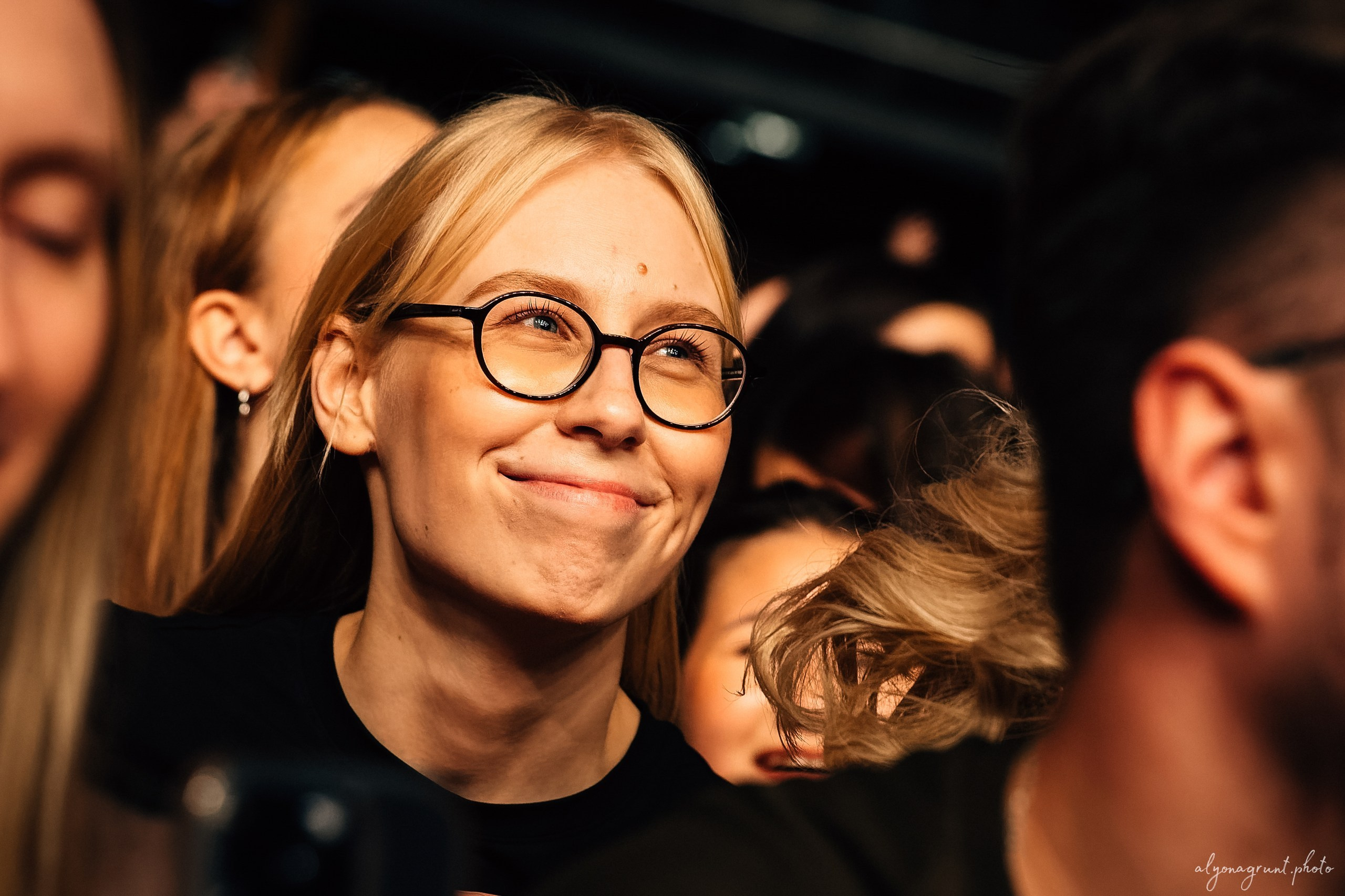 Ваня Дмитриенко, фоторепортаж СПб, A2, 23.10.2025. Алена Адрианова: фотограф в Санкт-Петербурге