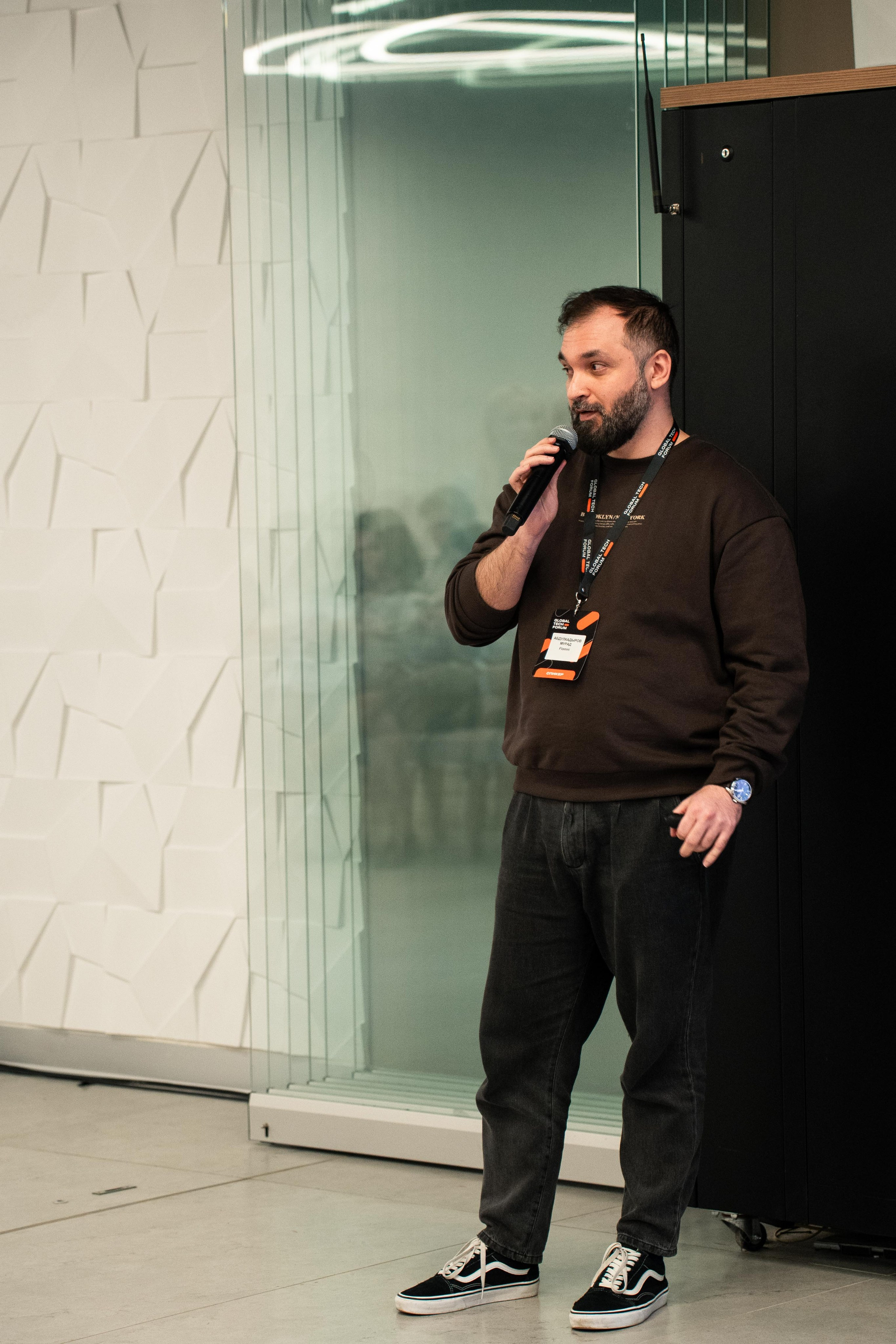 Global Tech Forum 27.03.2026. Коммерческий и художественный фотограф и видеограф в Москве Арсений Тургенев