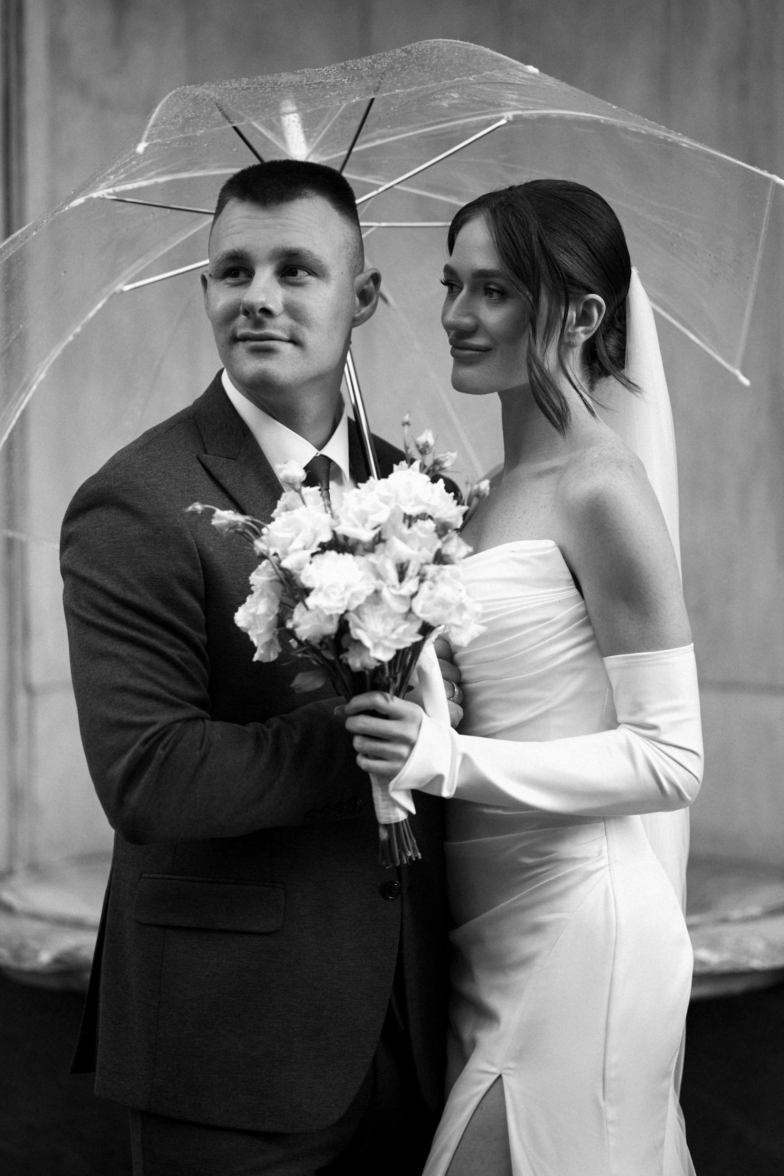 Свадьба в Питере на катере. Сестры Карабаза. Фотографы и ретушеры в Москве и Санкт-Петербурге