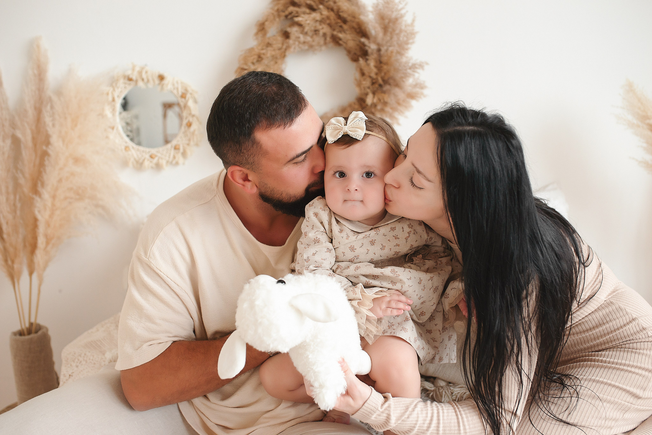 СЕМЕЙНАЯ ФОТОСЕССИЯ В СТУДИИ. Главная