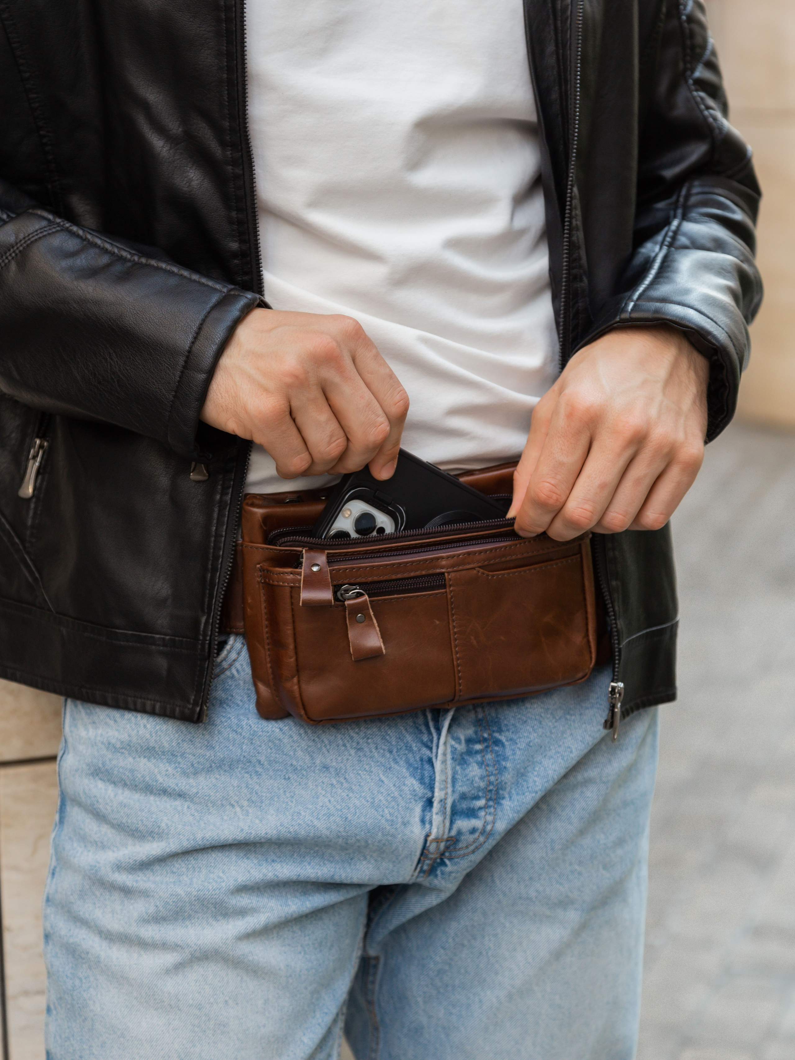 Коммерческая фотосессия мужских сумок для маркетплейсов и социальных сетей. Fashion фотограф в Санкт-Петербурге Савинова Ирина