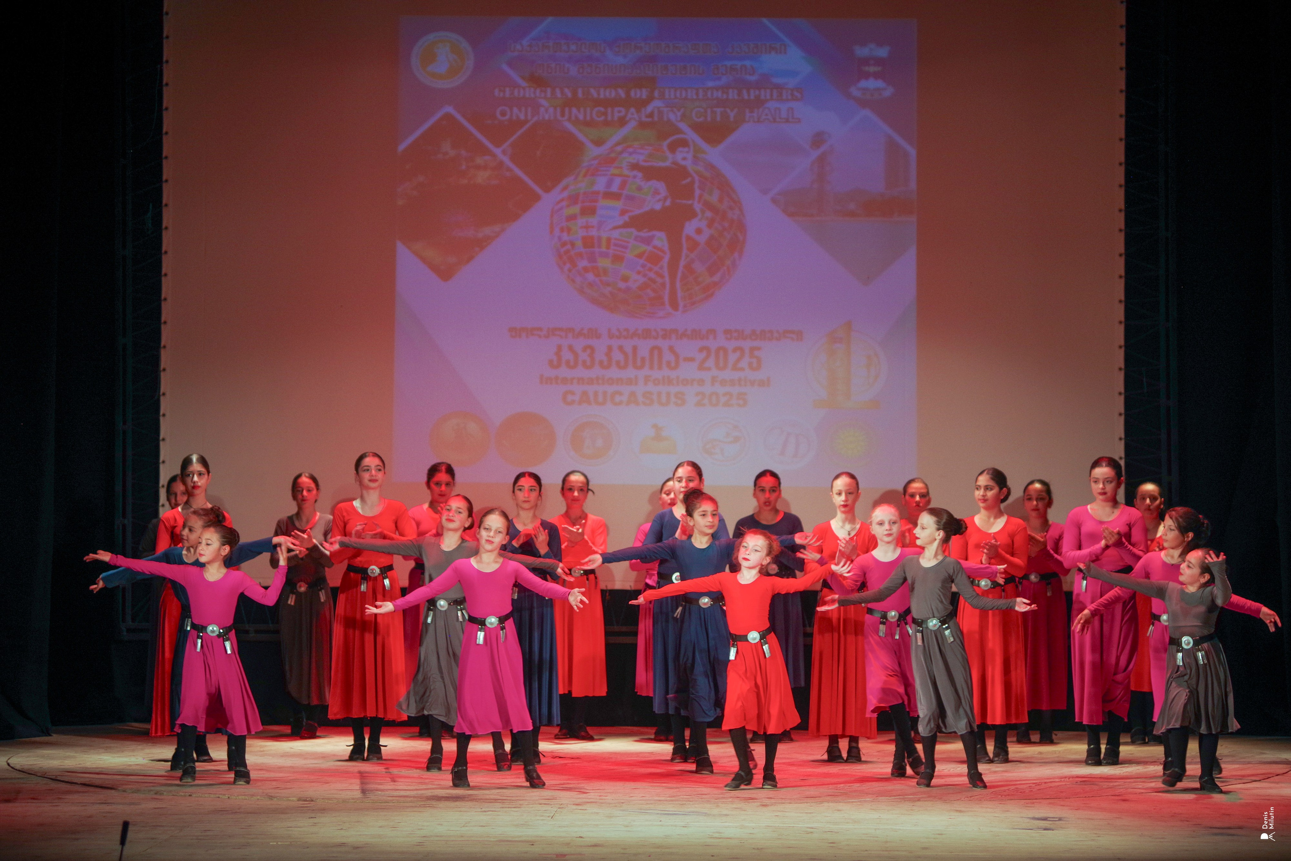 Танцы в прекрасном Они. Портретный фотограф Денис Милютин