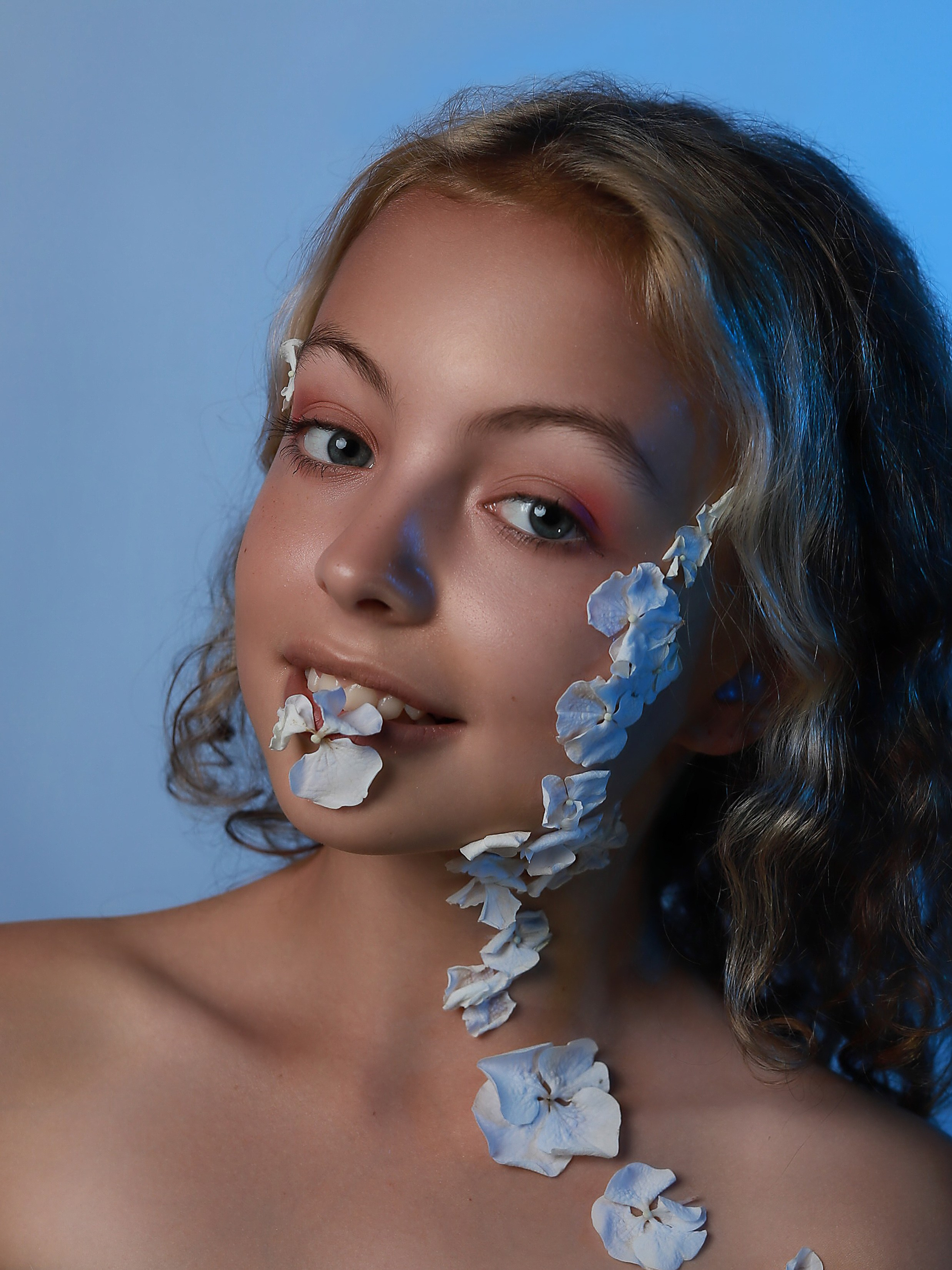 Портреты с цветами. Фотограф Юлия Мальцева