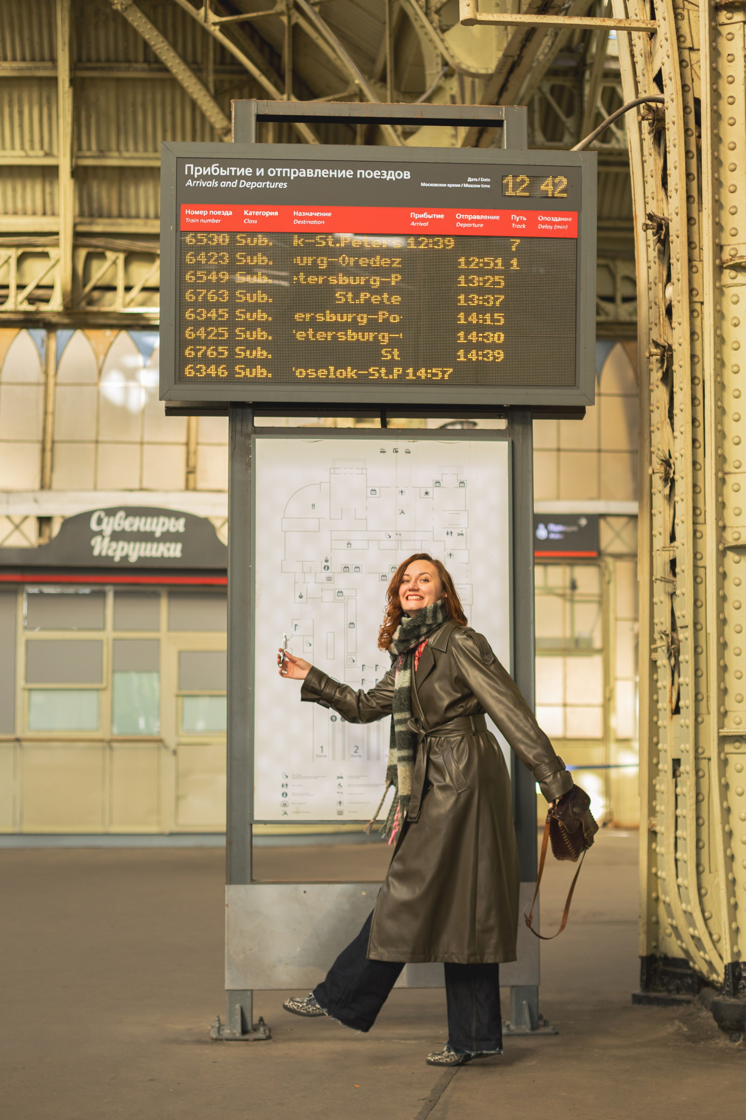 Съемка на Витебском вокзале для гида из Санкт-Петербурга. Детский и контент фотограф Надя Волкова Санкт-Петербург