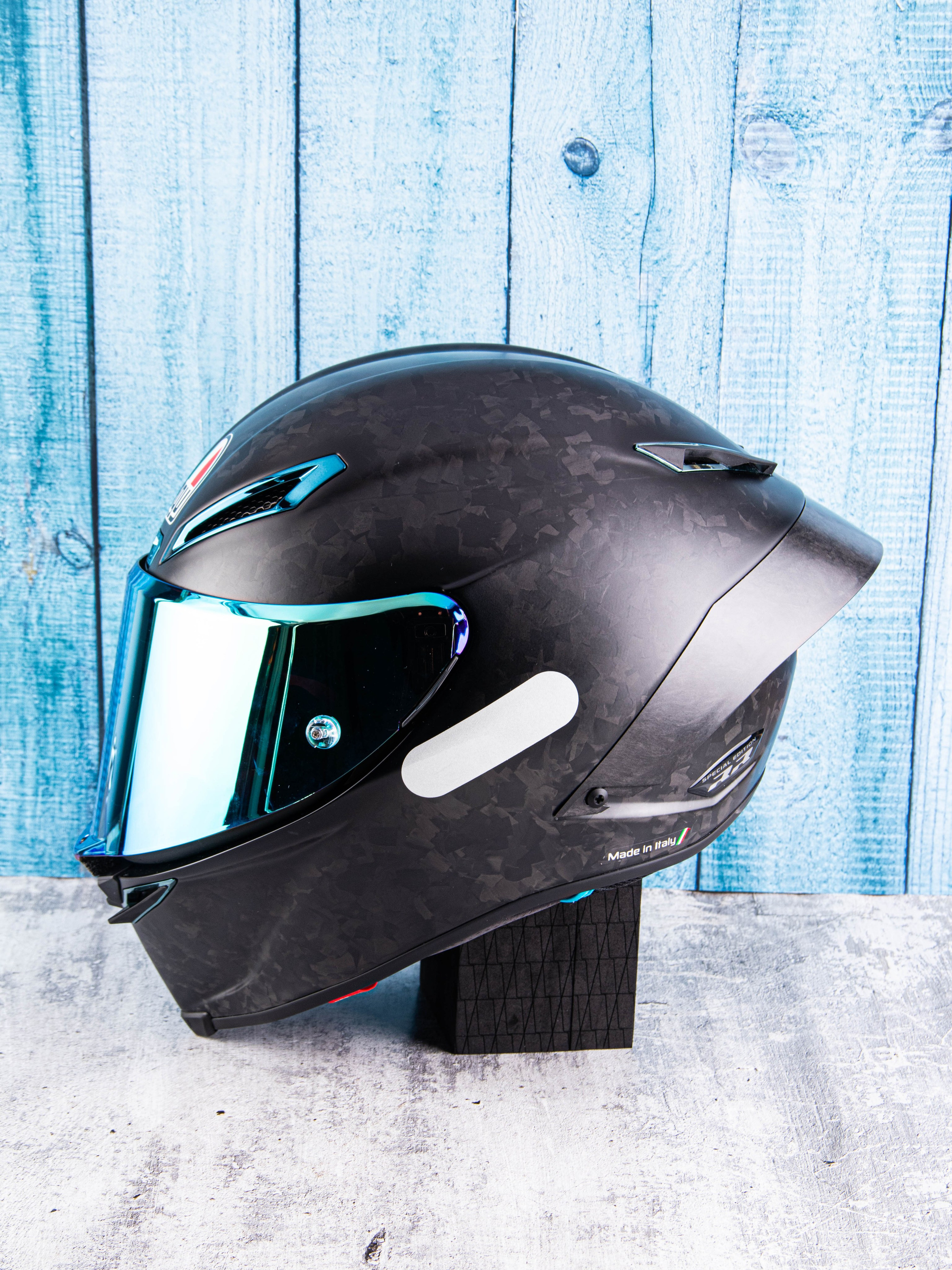 Мотоциклетный шлем. «Матрица»