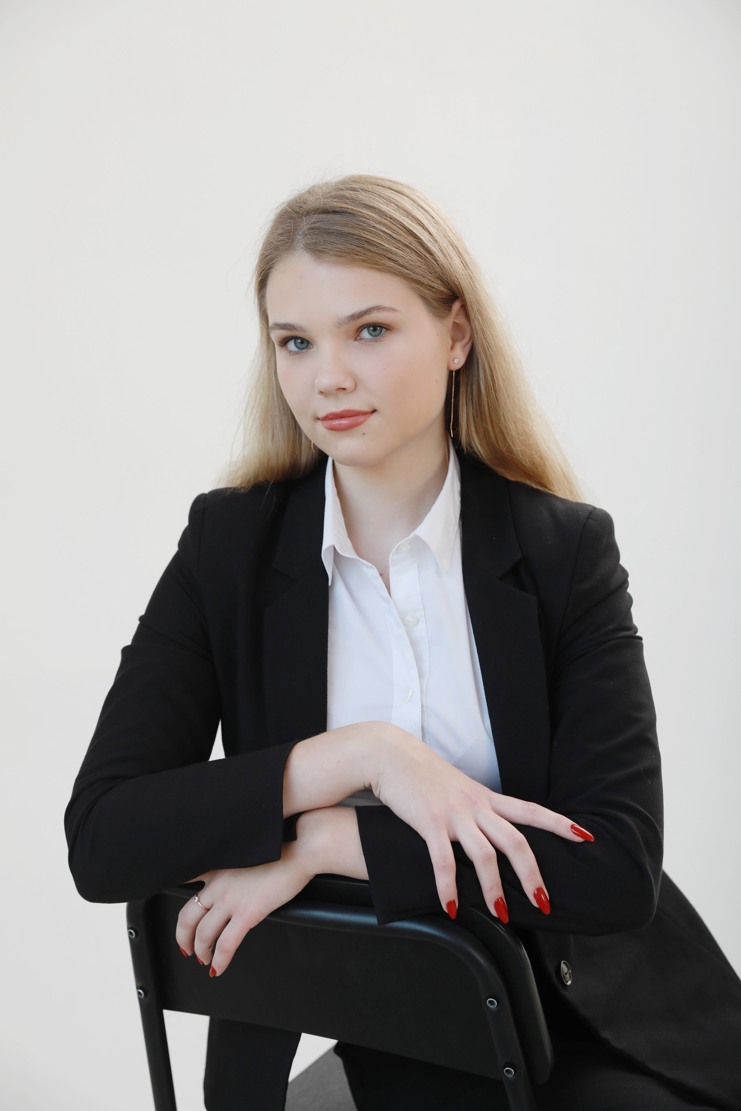 11 класс. Съемка в студии. Фотограф Тимофеева Юлия