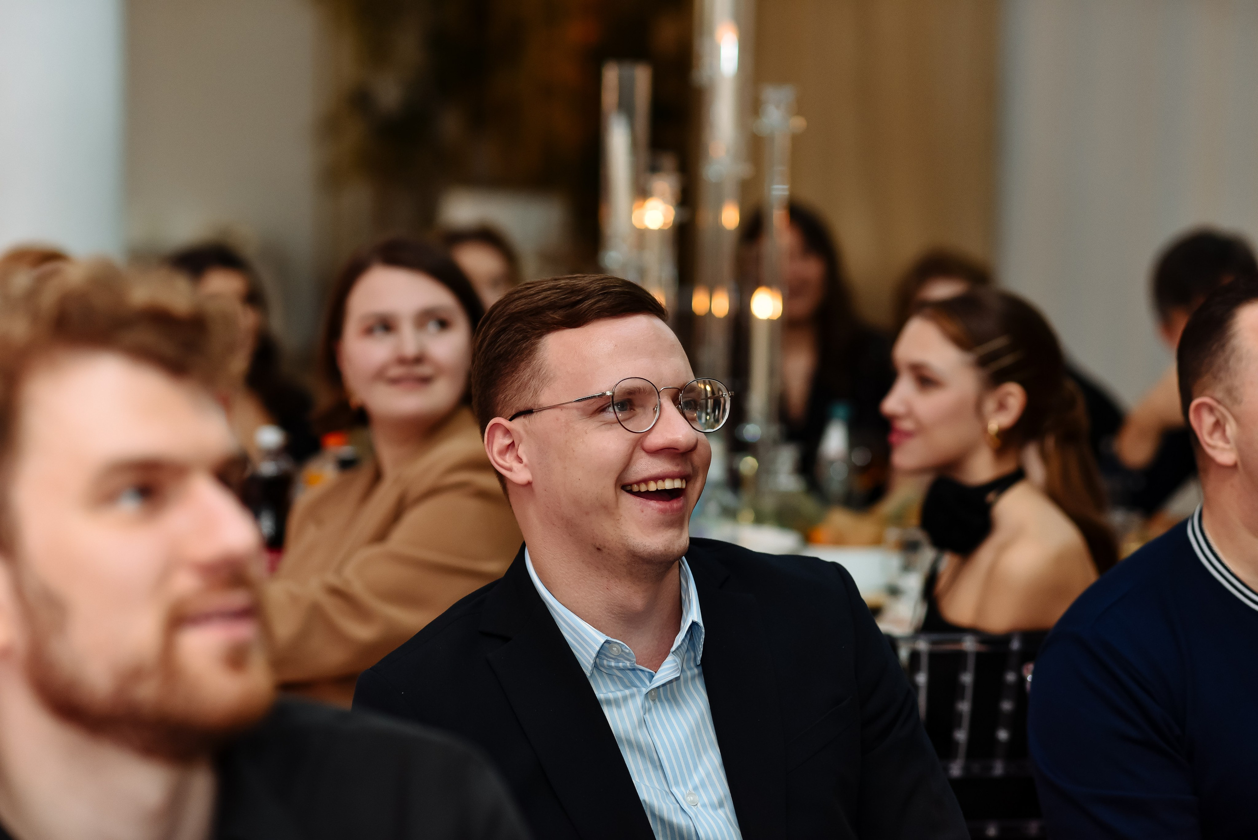 Новогодний корпоратив в ресторане Nebesa. Анастасия Петрович фотограф, фотокорреспондент в Москве и Санкт-Петербурге. Фотосъёмка репортажа, мероприятия, корпоративная съёмка, контент