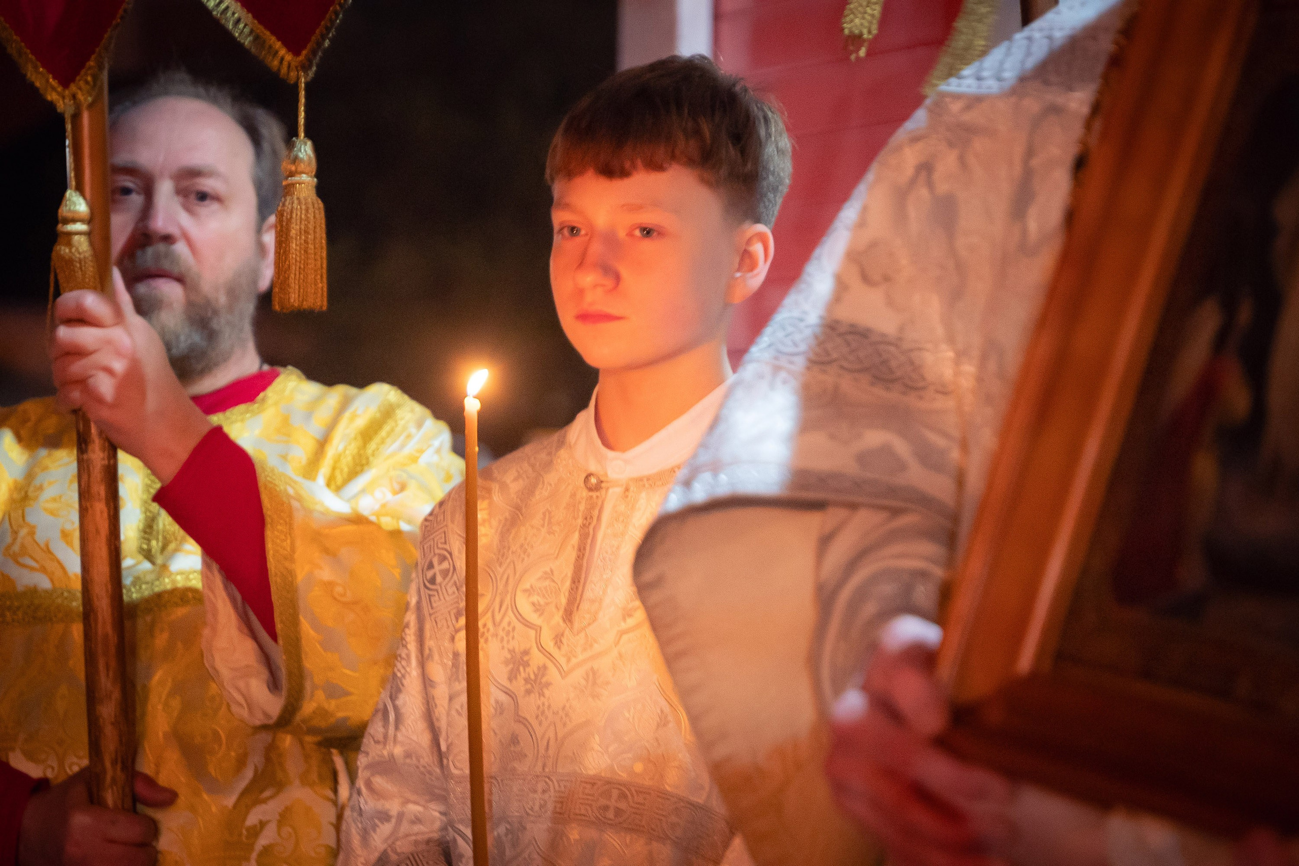Богородский храм. Пасха. Полунощница, Божественная литургия. Антон и Татьяна Денисенко — В храме