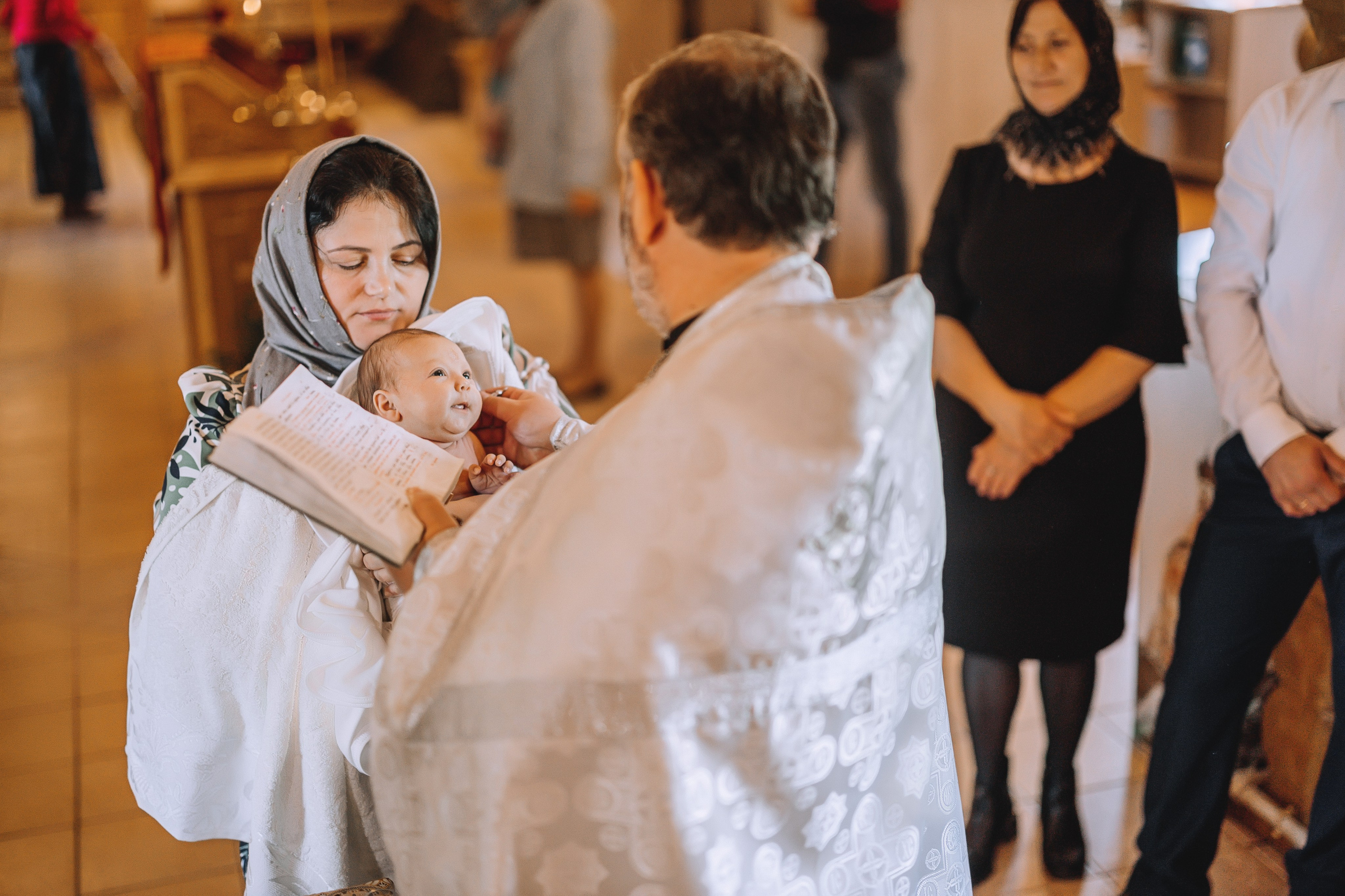 Крещение Елизаветы. Александр Антонов. Профессиональный свадебный, репортажный фотограф в Москве, Подольске. Фото+Видео на любой праздник