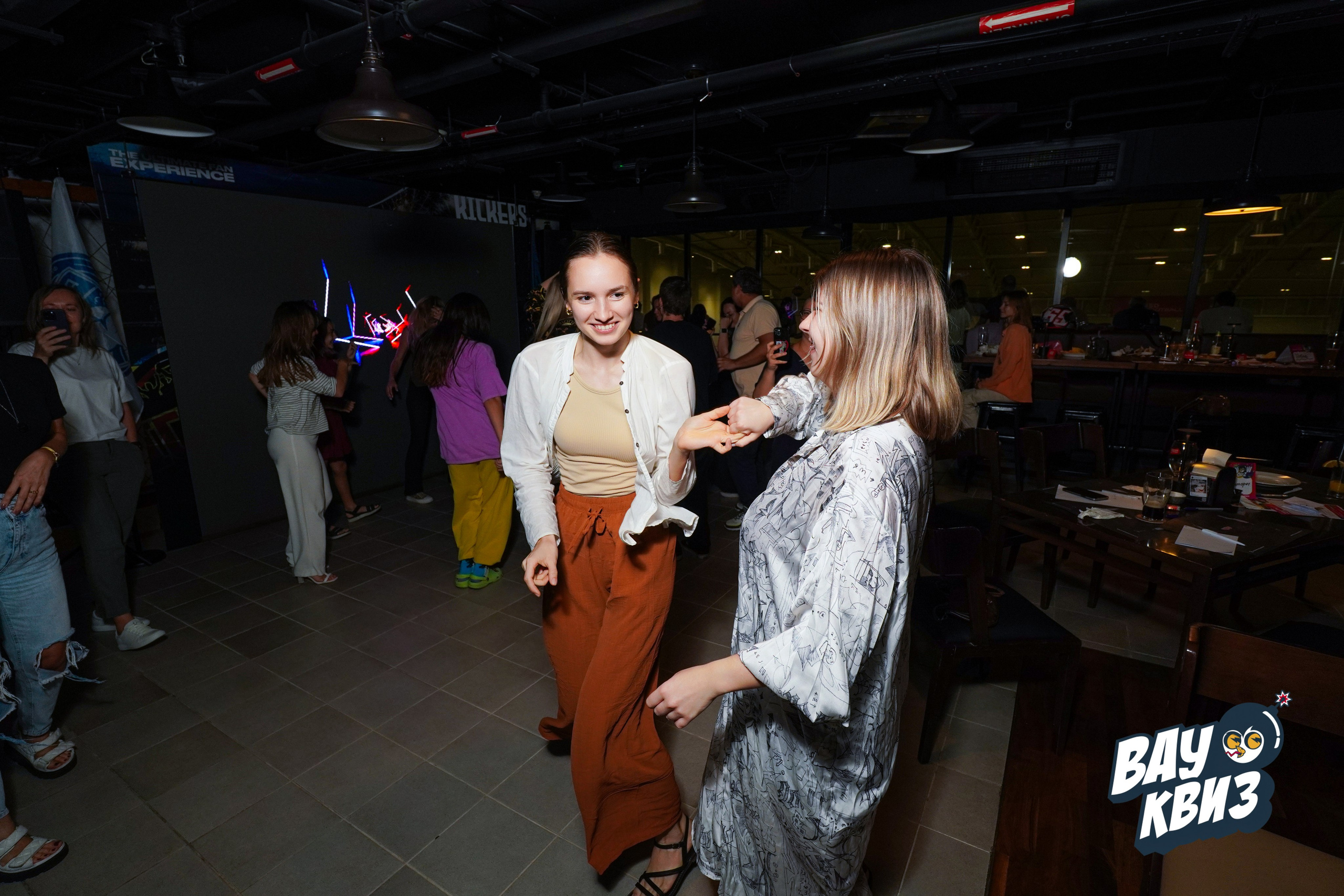 WOW QUIZ DUBAI. Фото | Видео Контент Мишель Ватаманюк