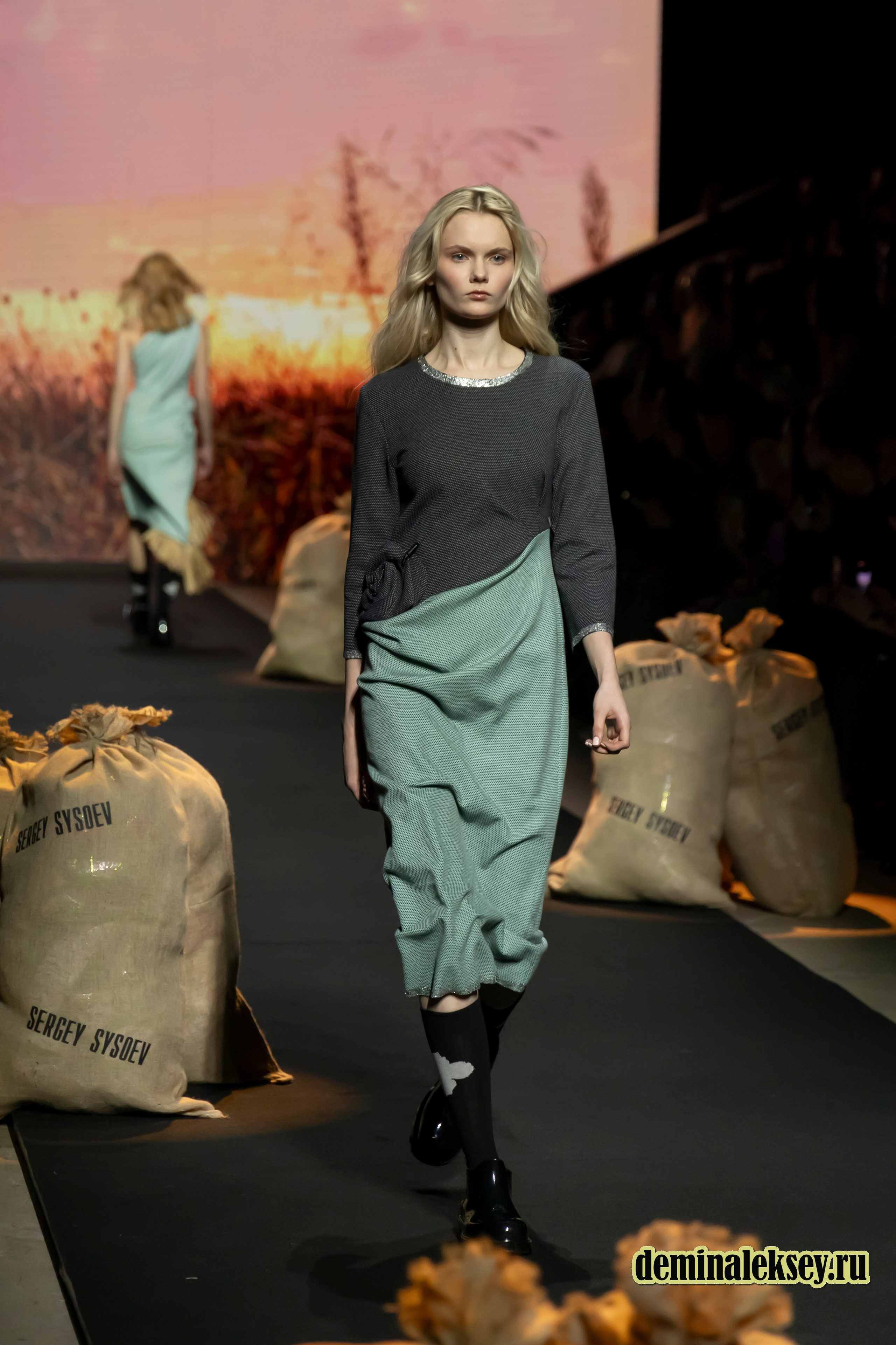 Московская неделя моды 2024 9 октября дизайнер SERGEY SYSOEV. Репортажный, семейный и студийный фотограф в Москве Демин Алексей