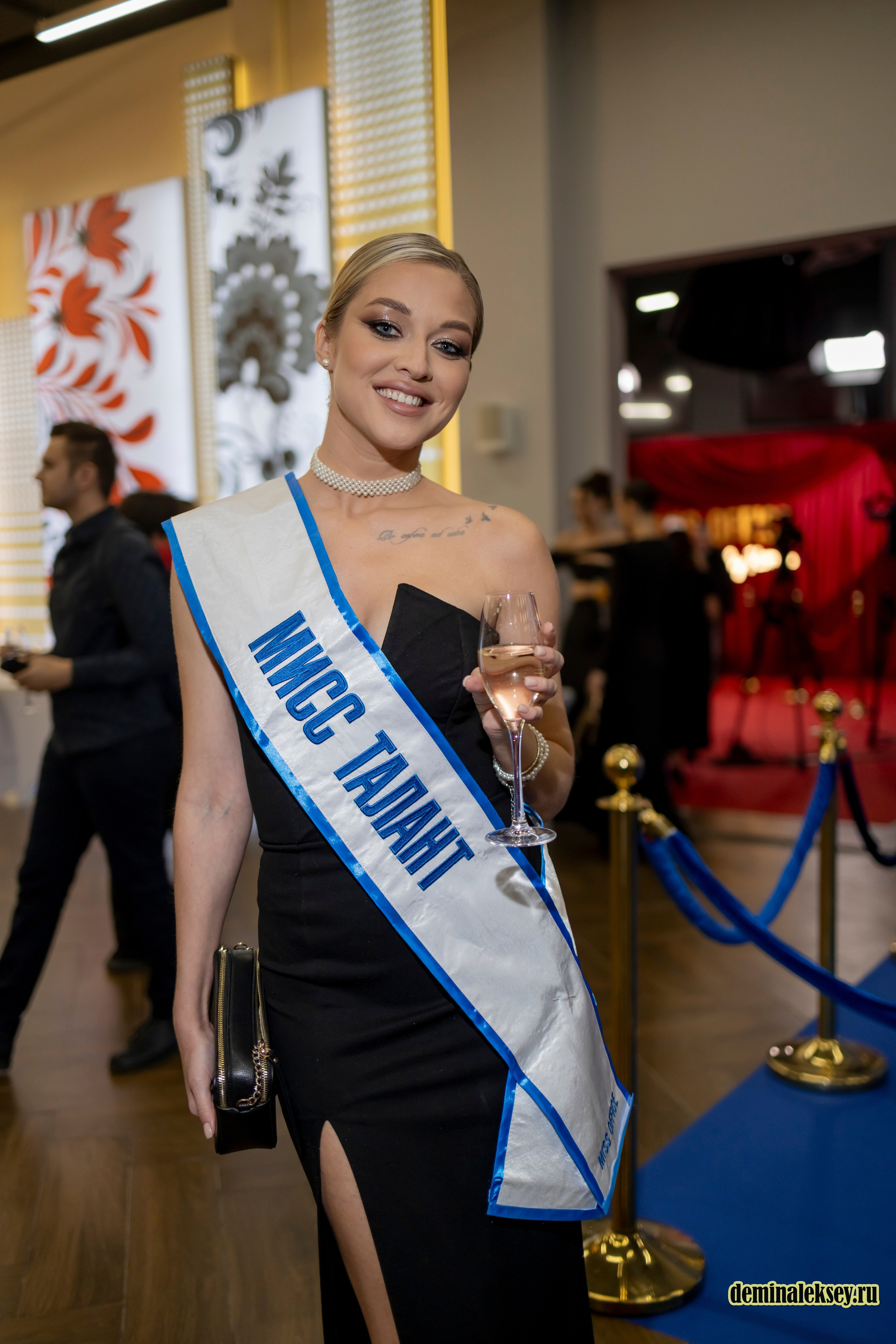 Мисс офис 2024 комус. Репортажный, семейный и студийный фотограф в Москве Демин Алексей