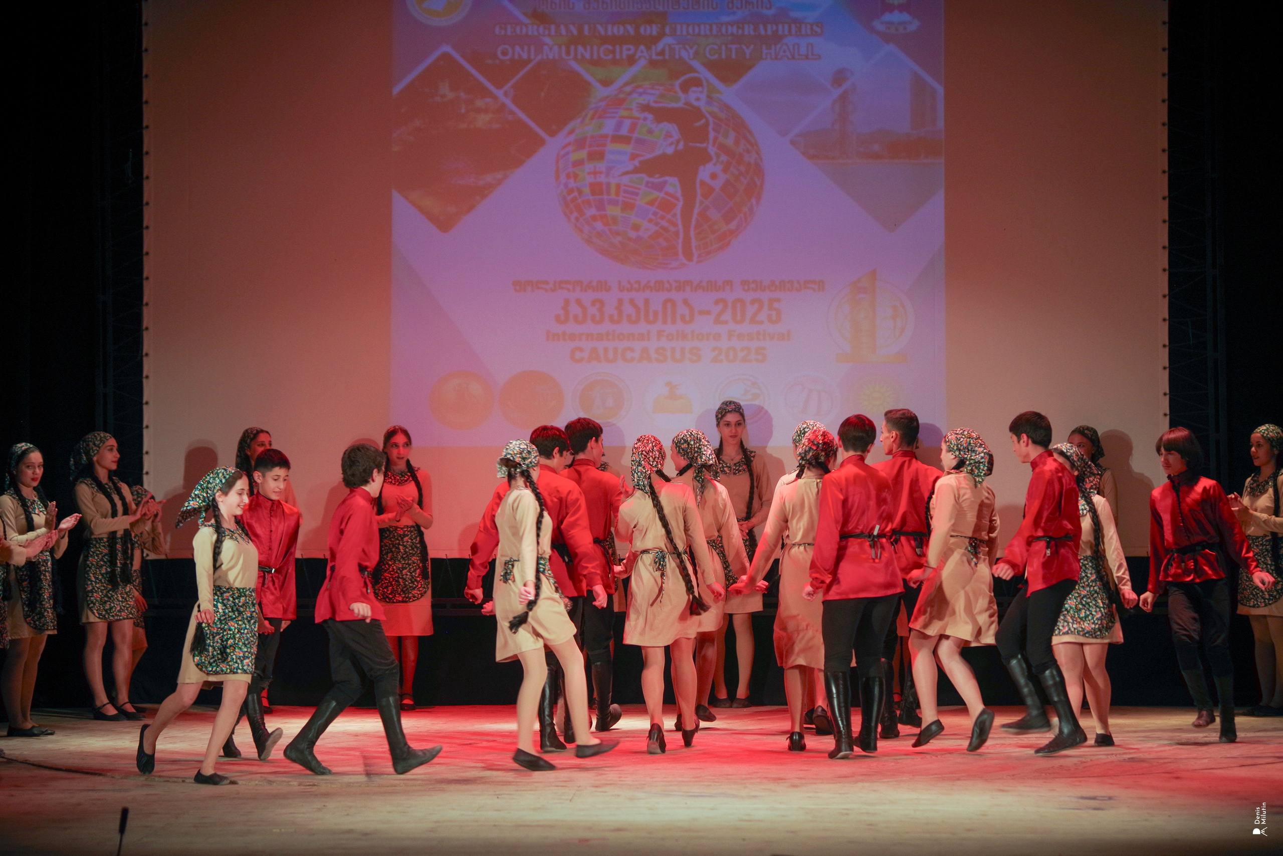 Танцы в прекрасном Они. Портретный фотограф Денис Милютин