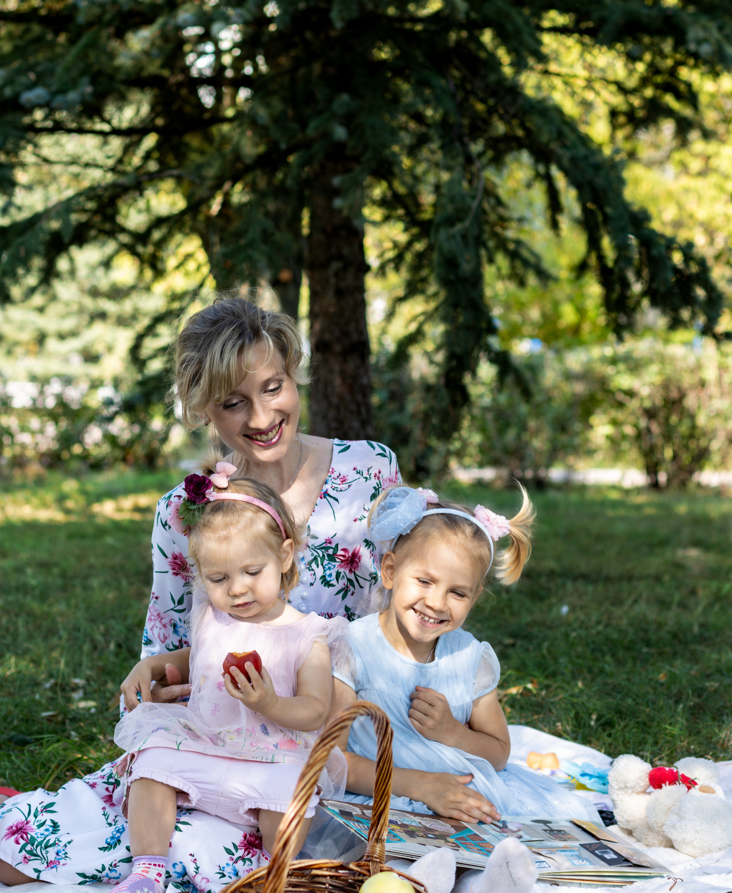 Пикник летним днём. Главная